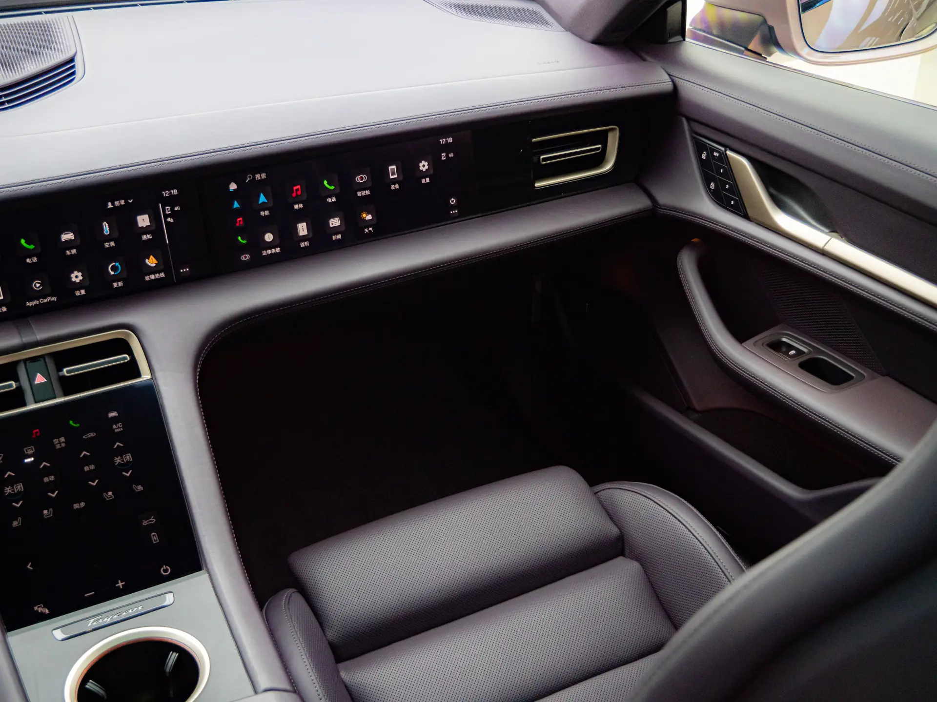 Porsche Taycan, 2023 29