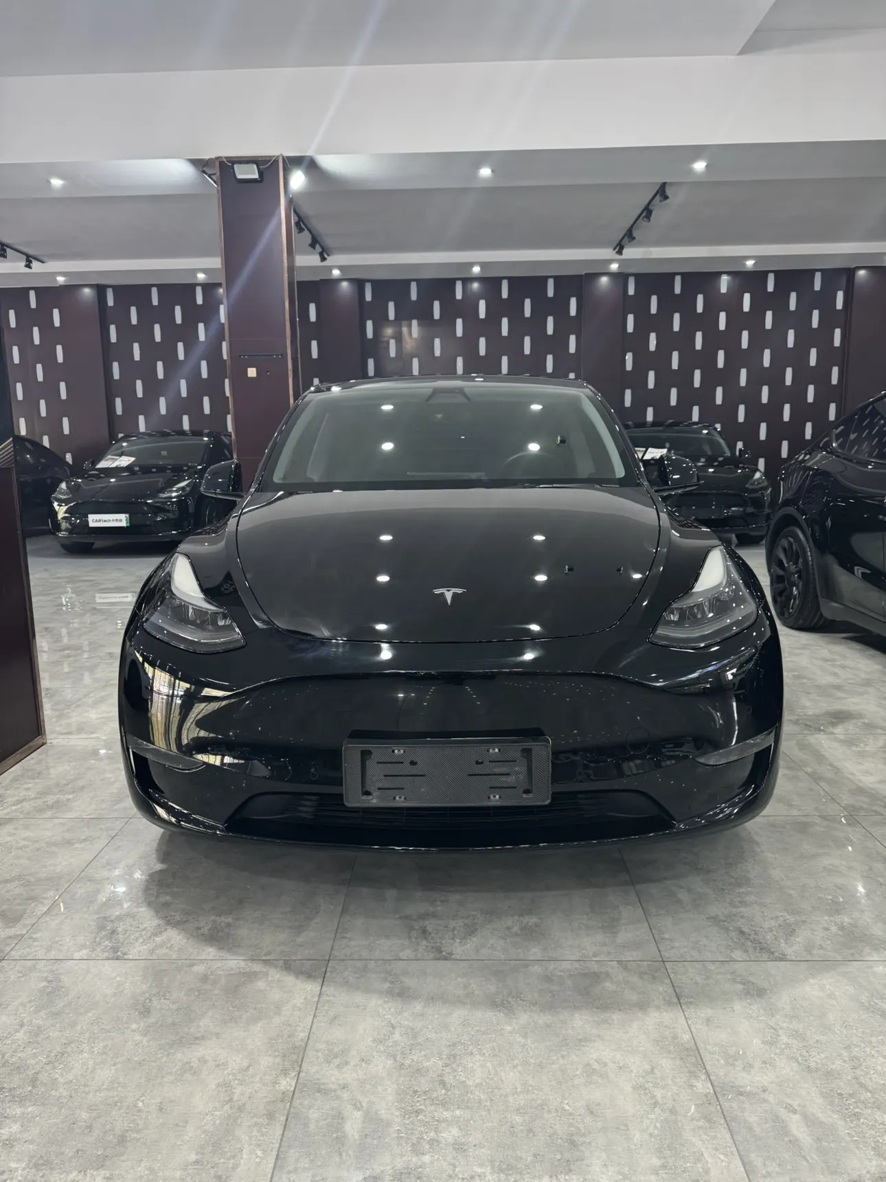 Tesla Model Y, 2021 3