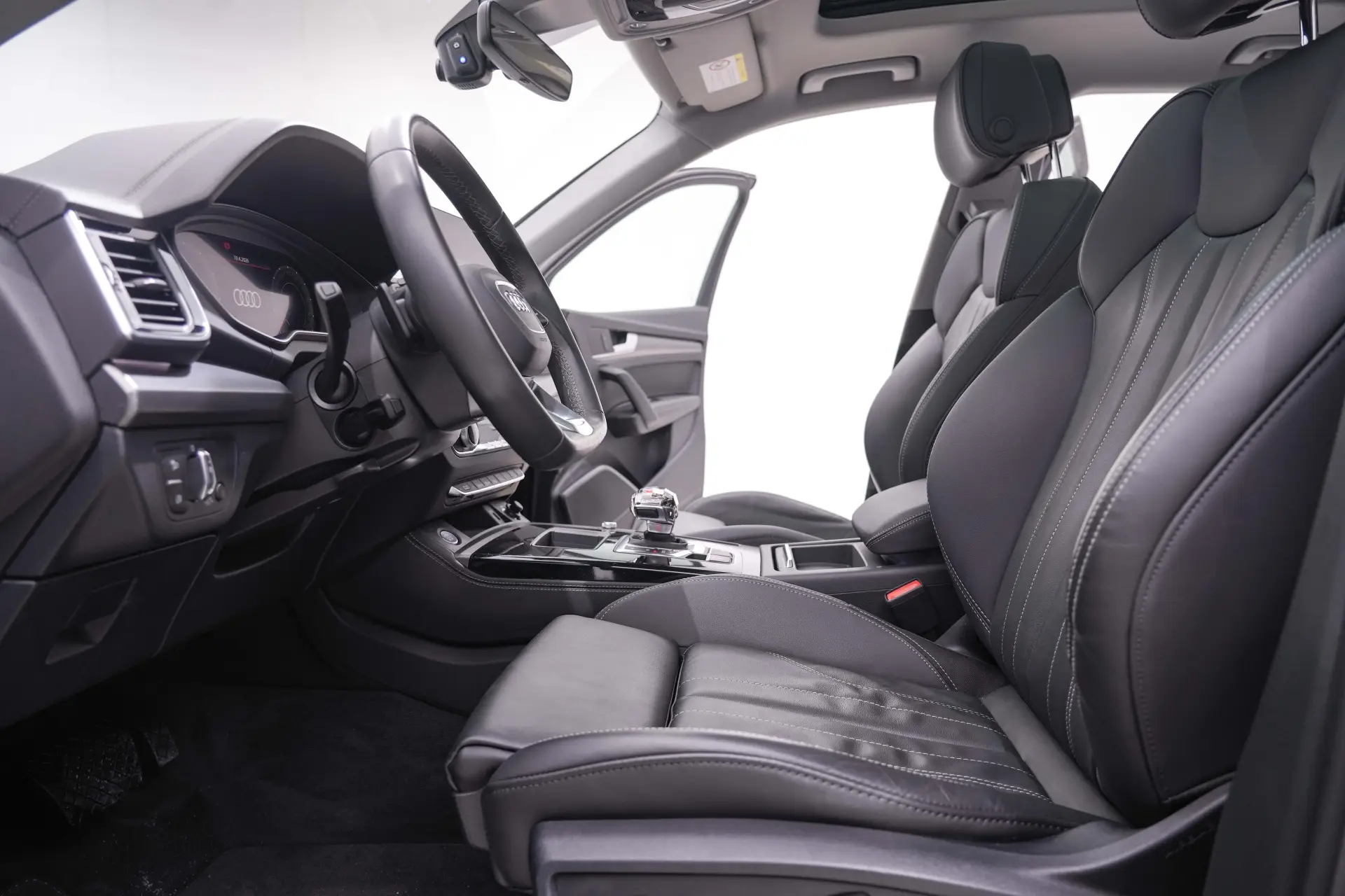 Audi Q5L 40, 2022 21
