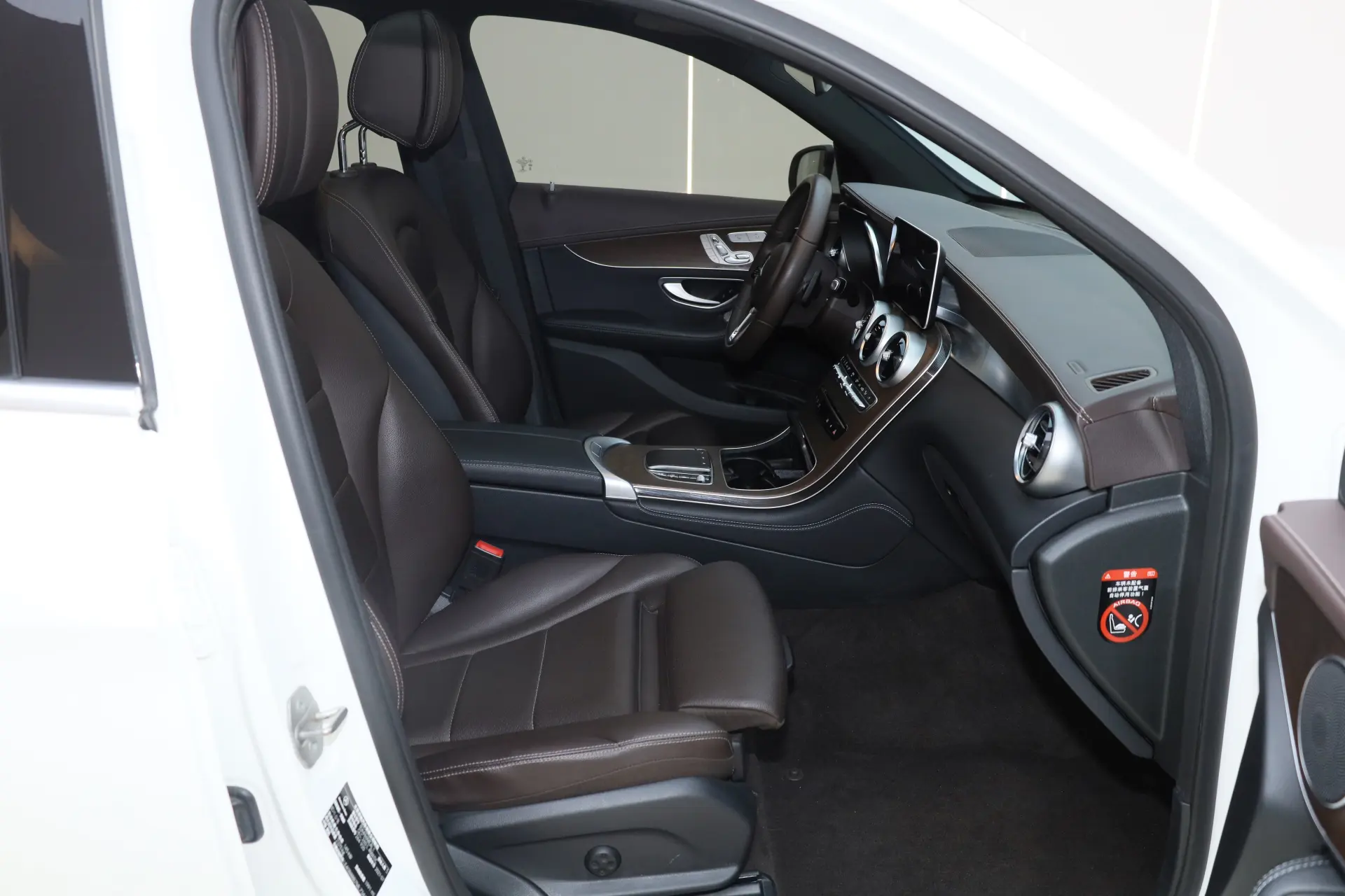 Mercedes-Benz GLC 260 L, 2021 19