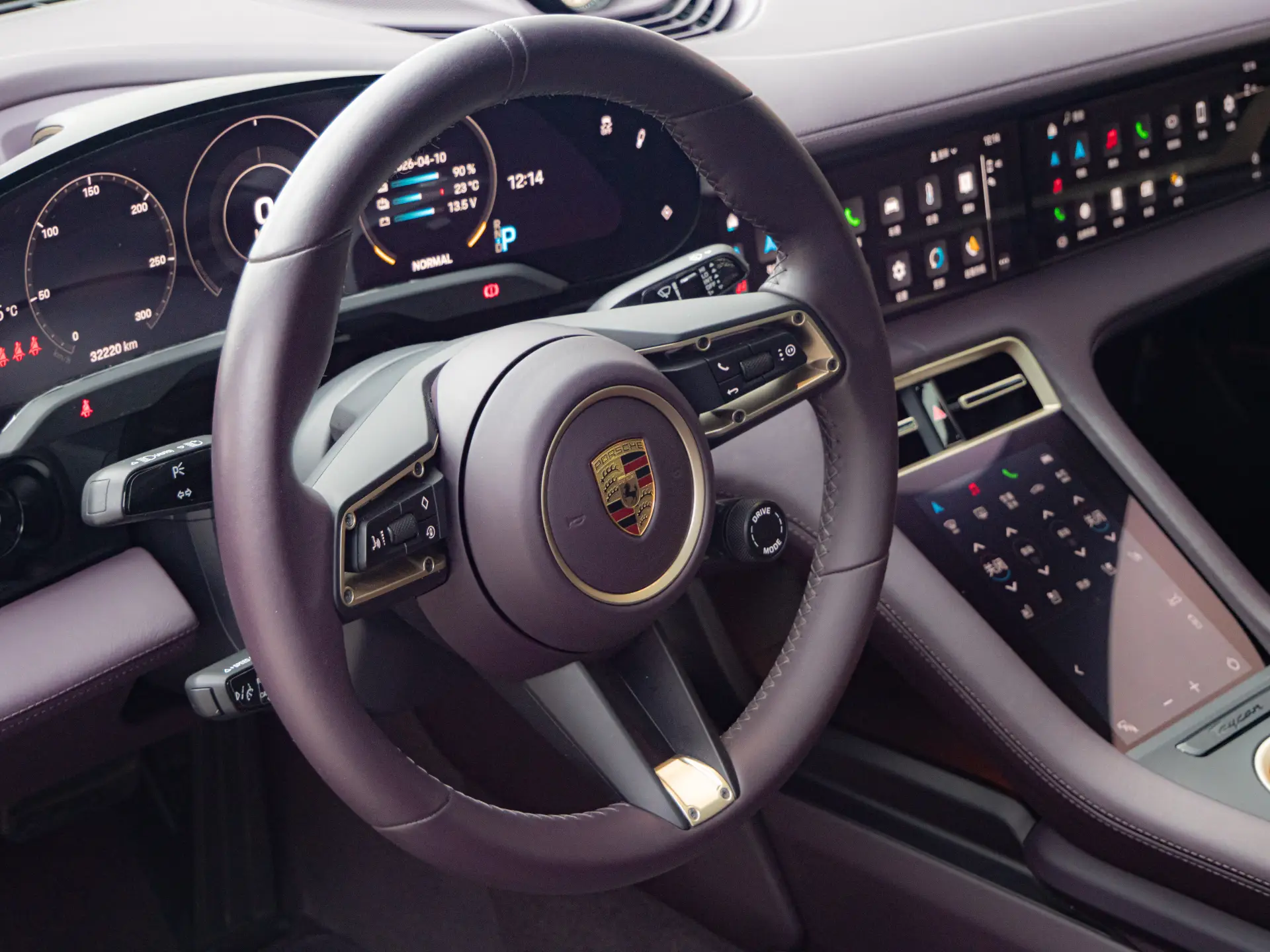 Porsche Taycan, 2023 31