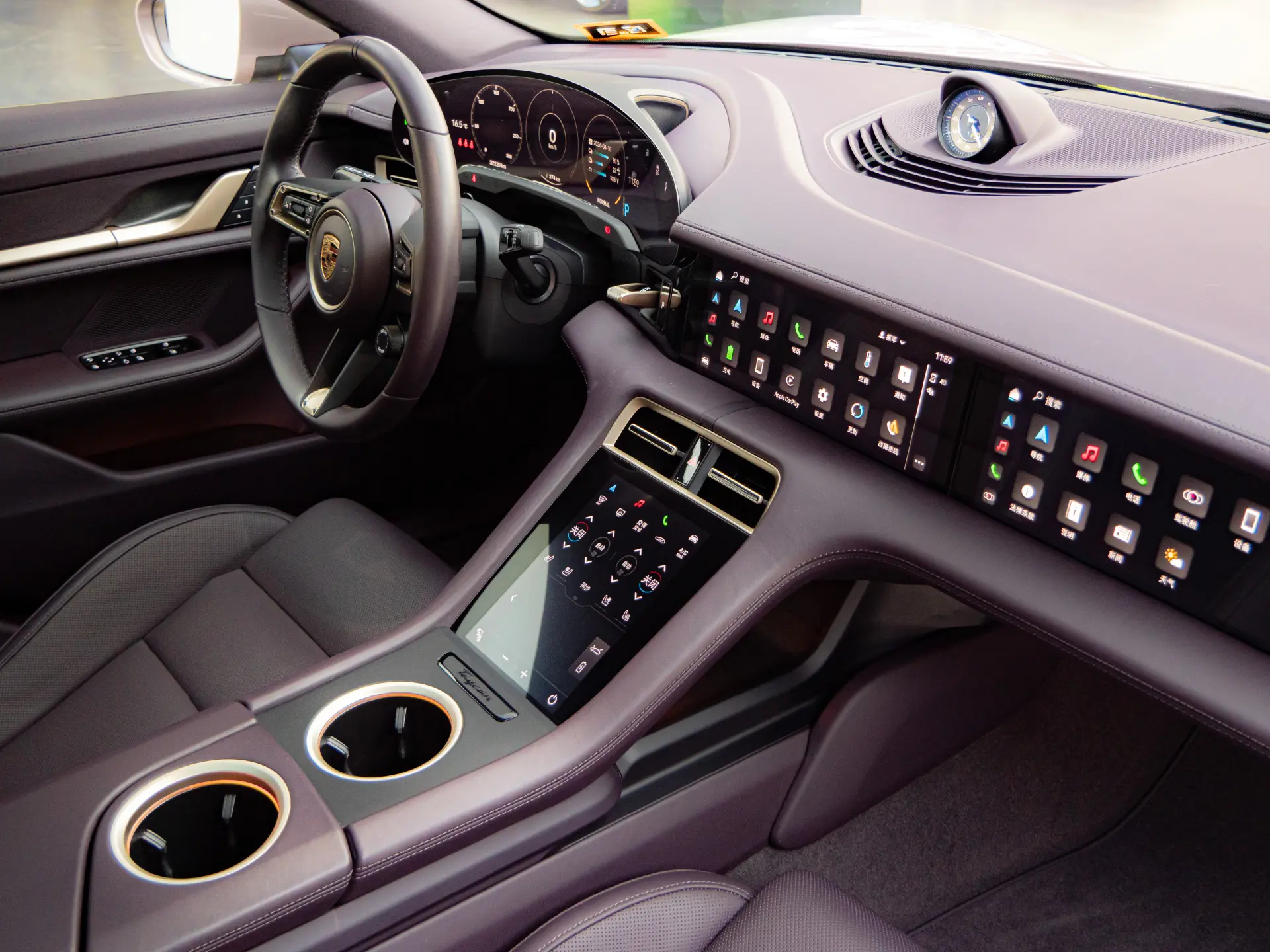 Porsche Taycan, 2023 22