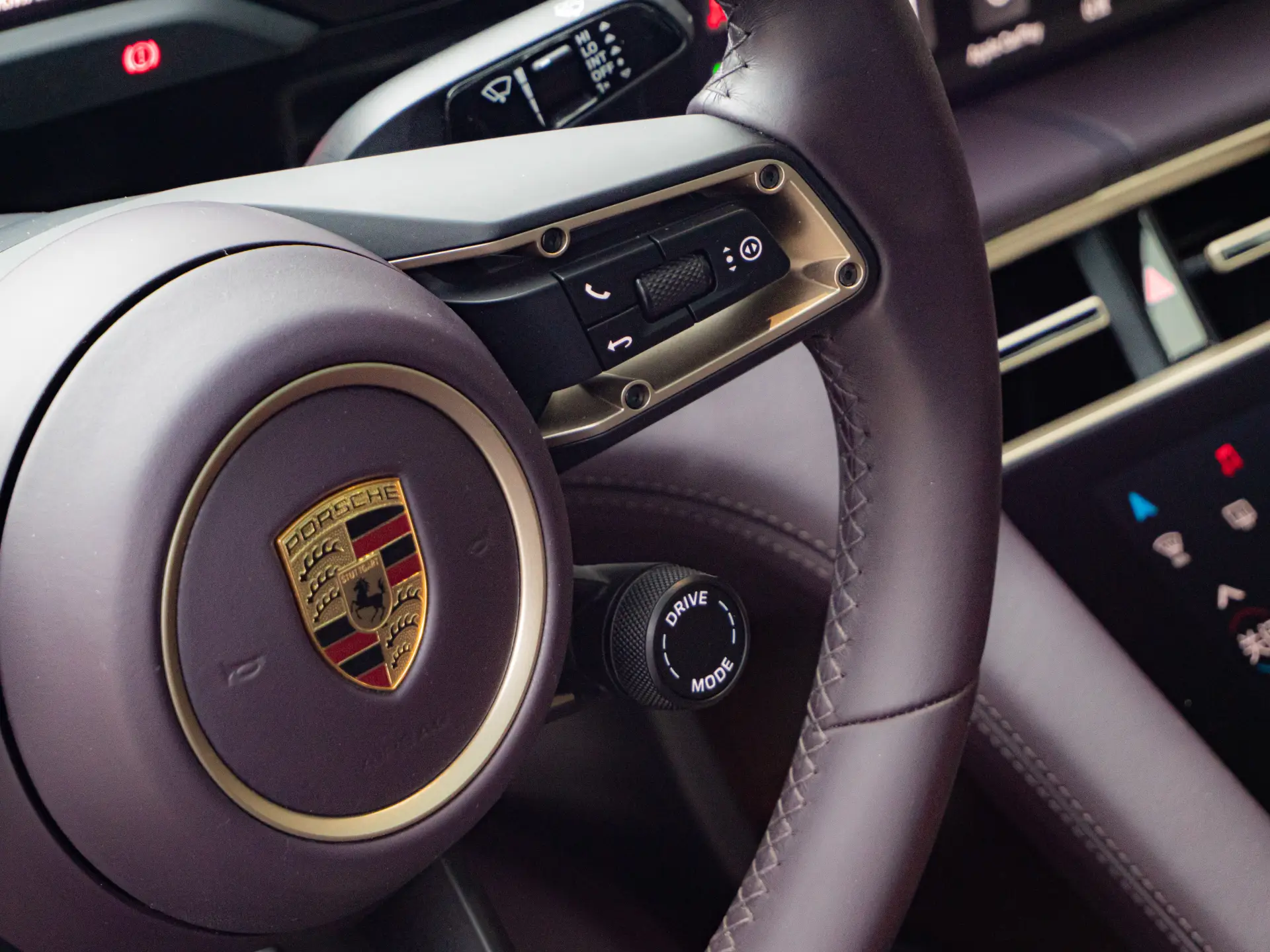 Porsche Taycan, 2023 19