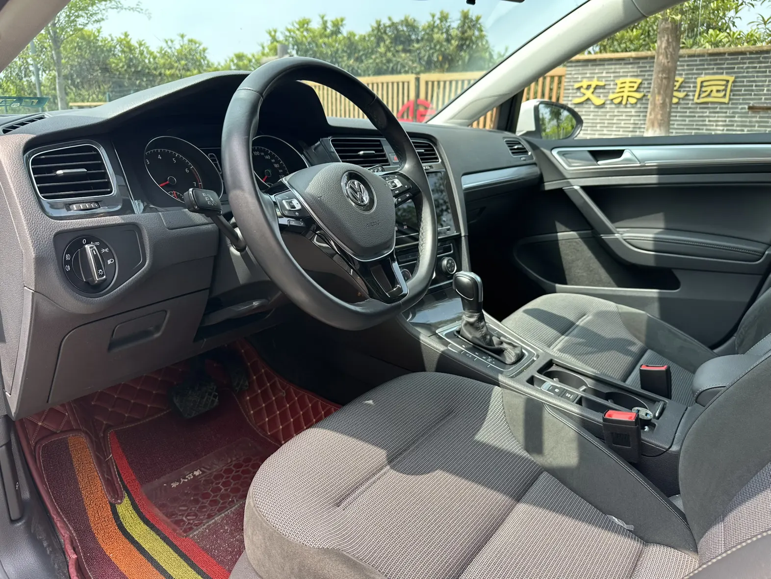 Volkswagen Golf, 2020 10