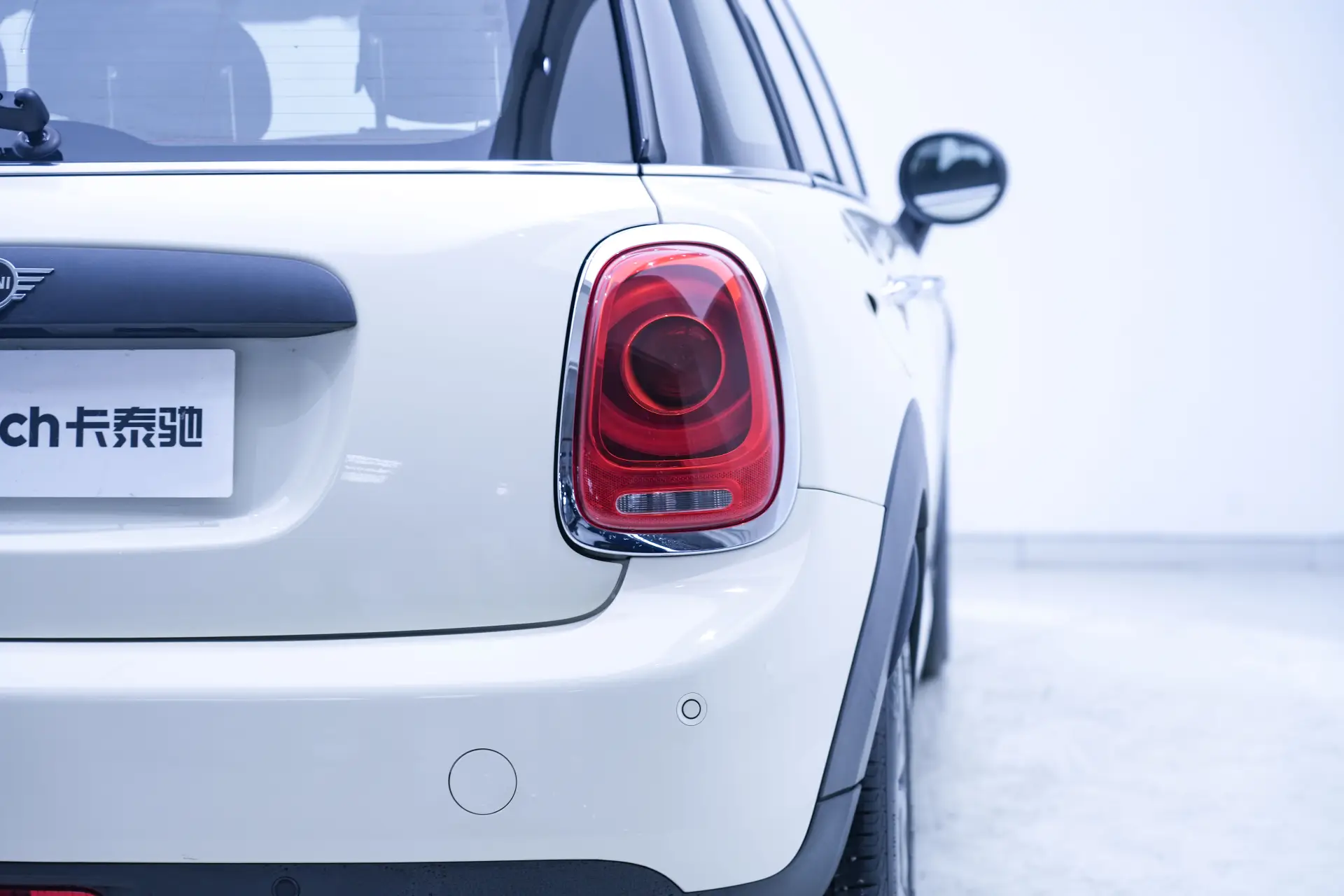 Mini ONE, 2019 10