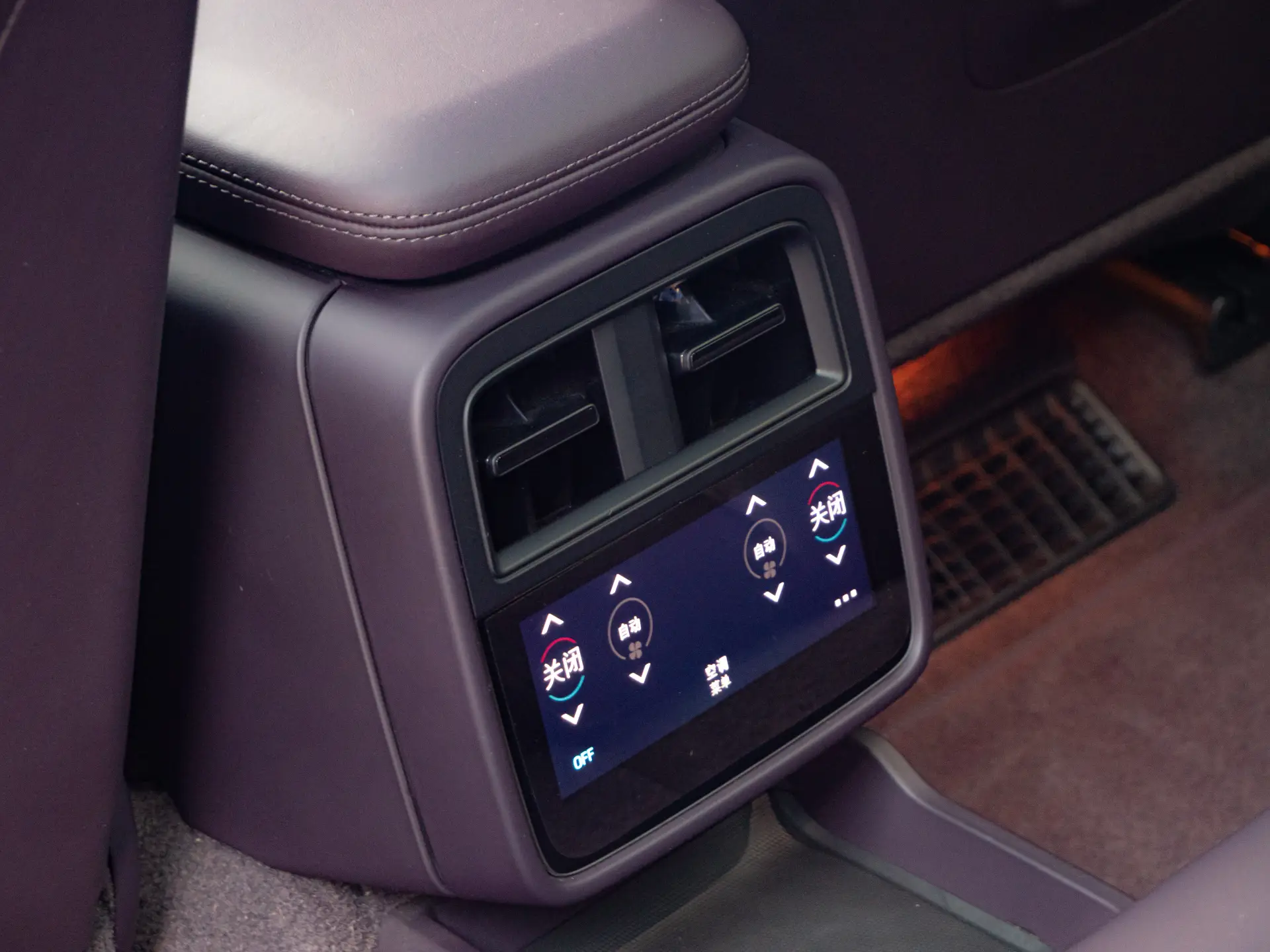 Porsche Taycan, 2023 32