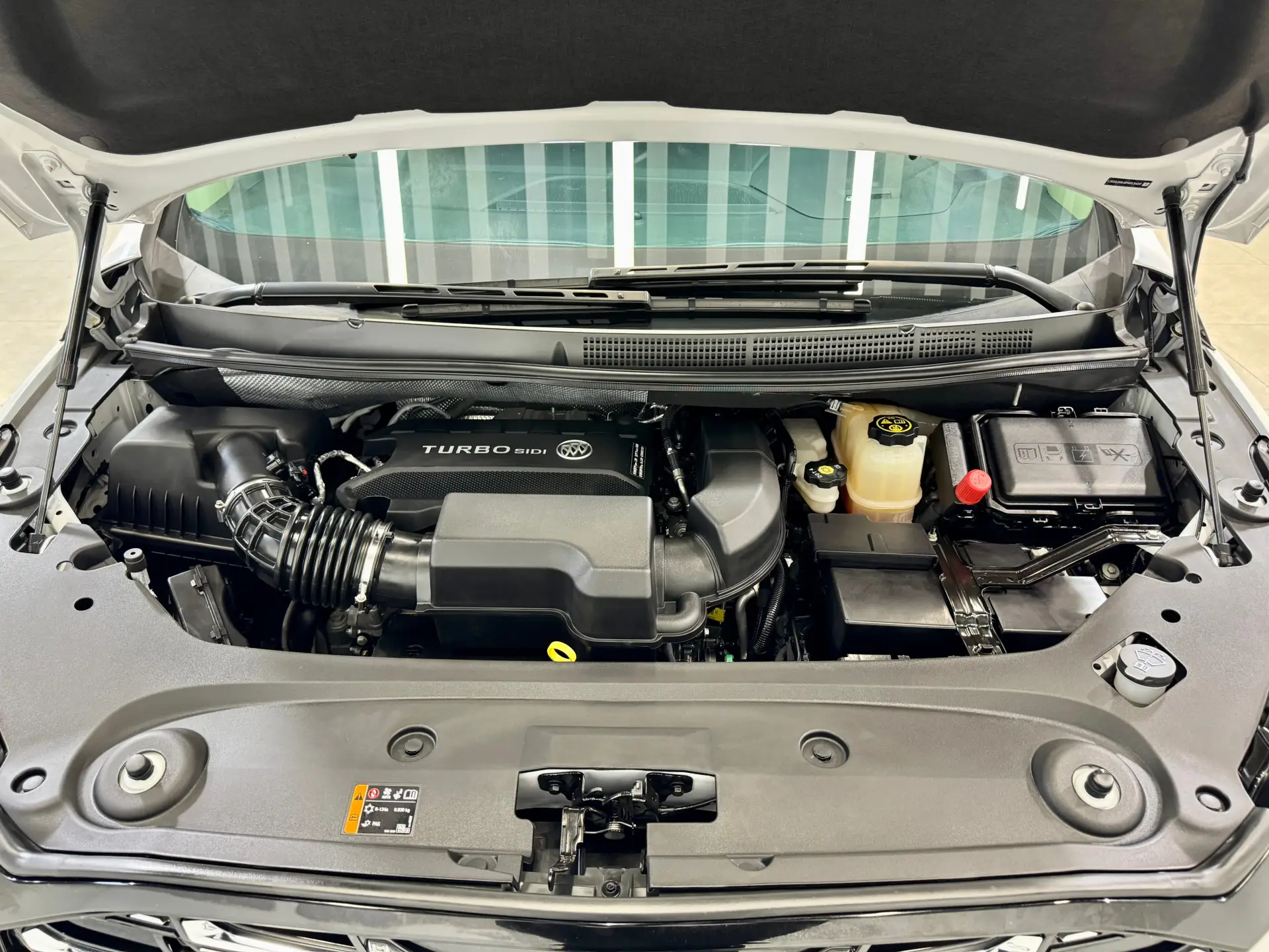 Buick GL8, 2023 25