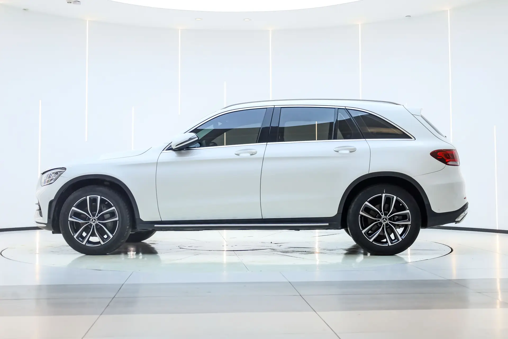 Mercedes-Benz GLC 260 L, 2021 8