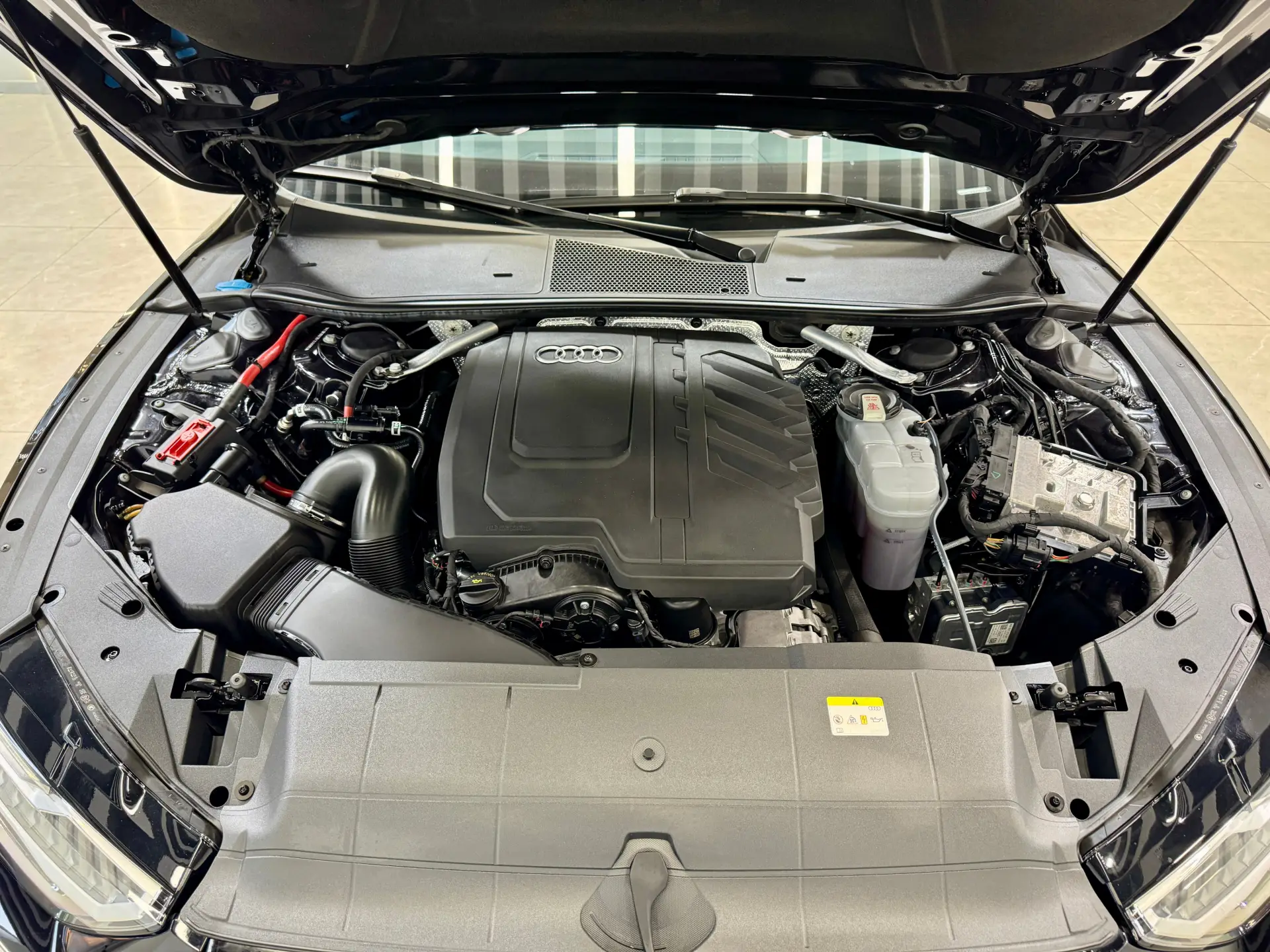 Audi A7L 45 TFSI, 2024 27