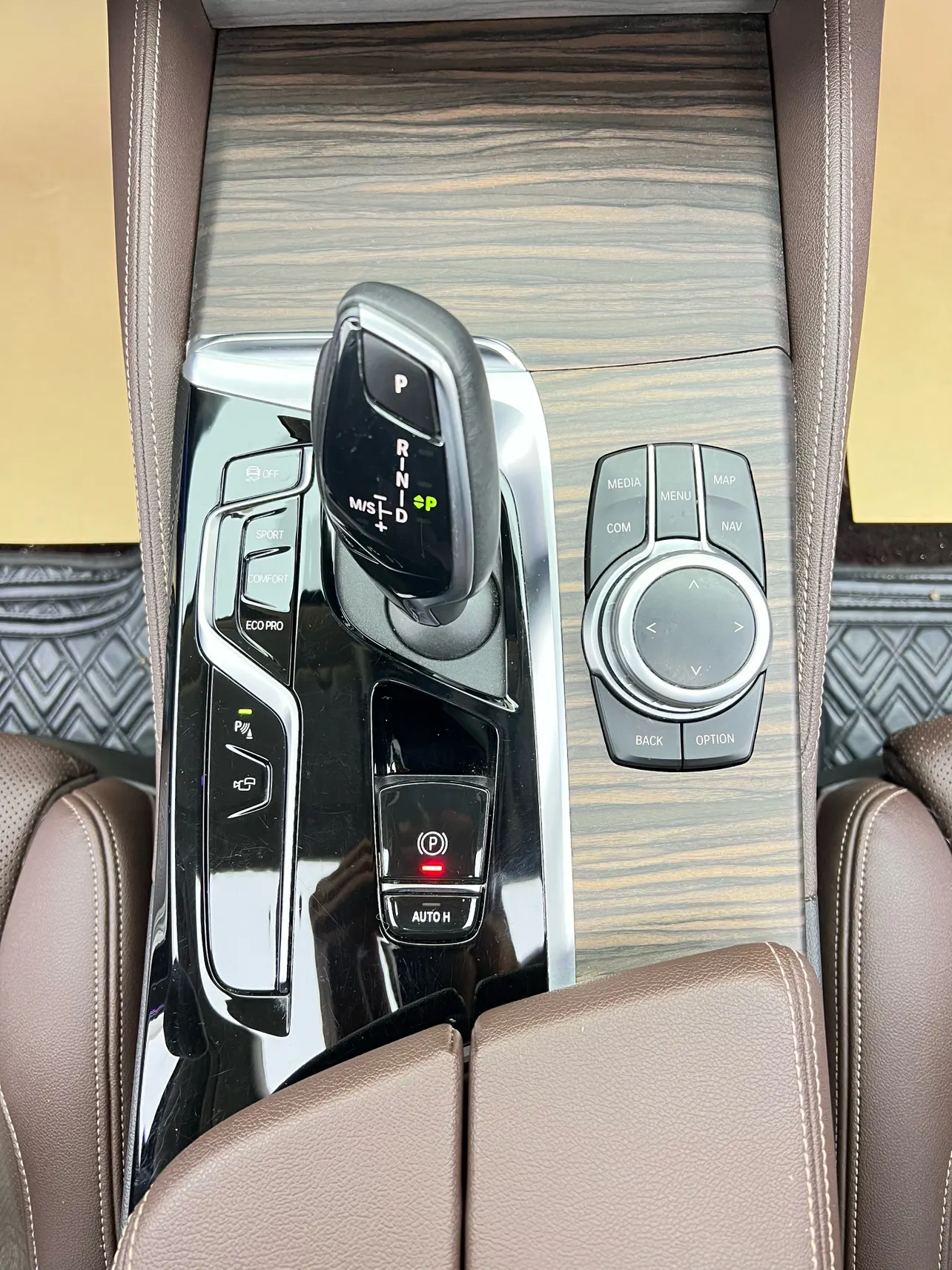 BMW 530Li, 2022 23