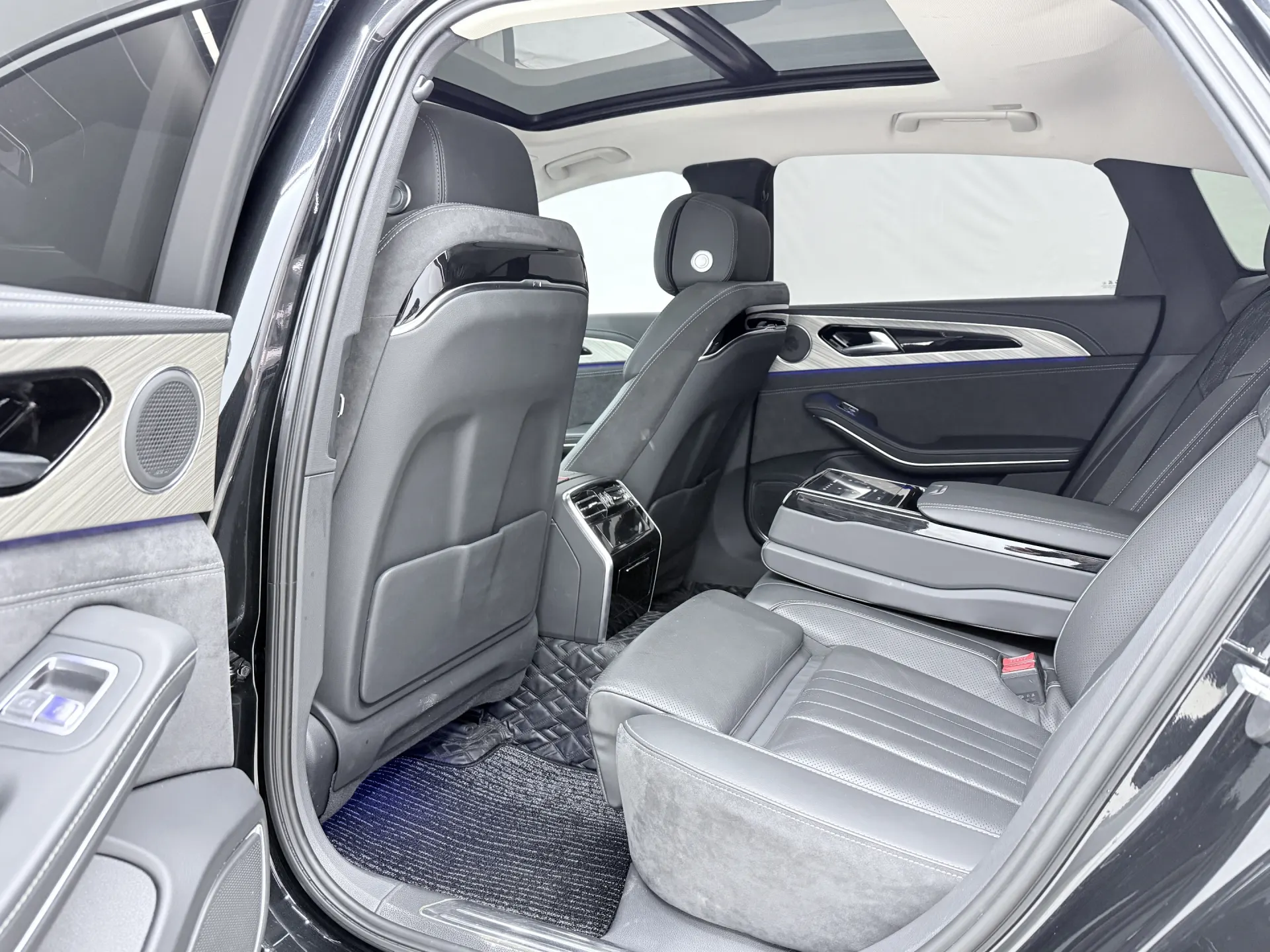 Hongqi H9, 2023 15