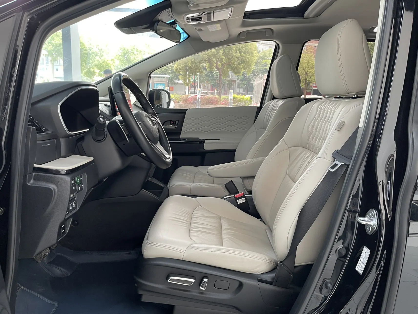 Honda Elysion, 2024 26