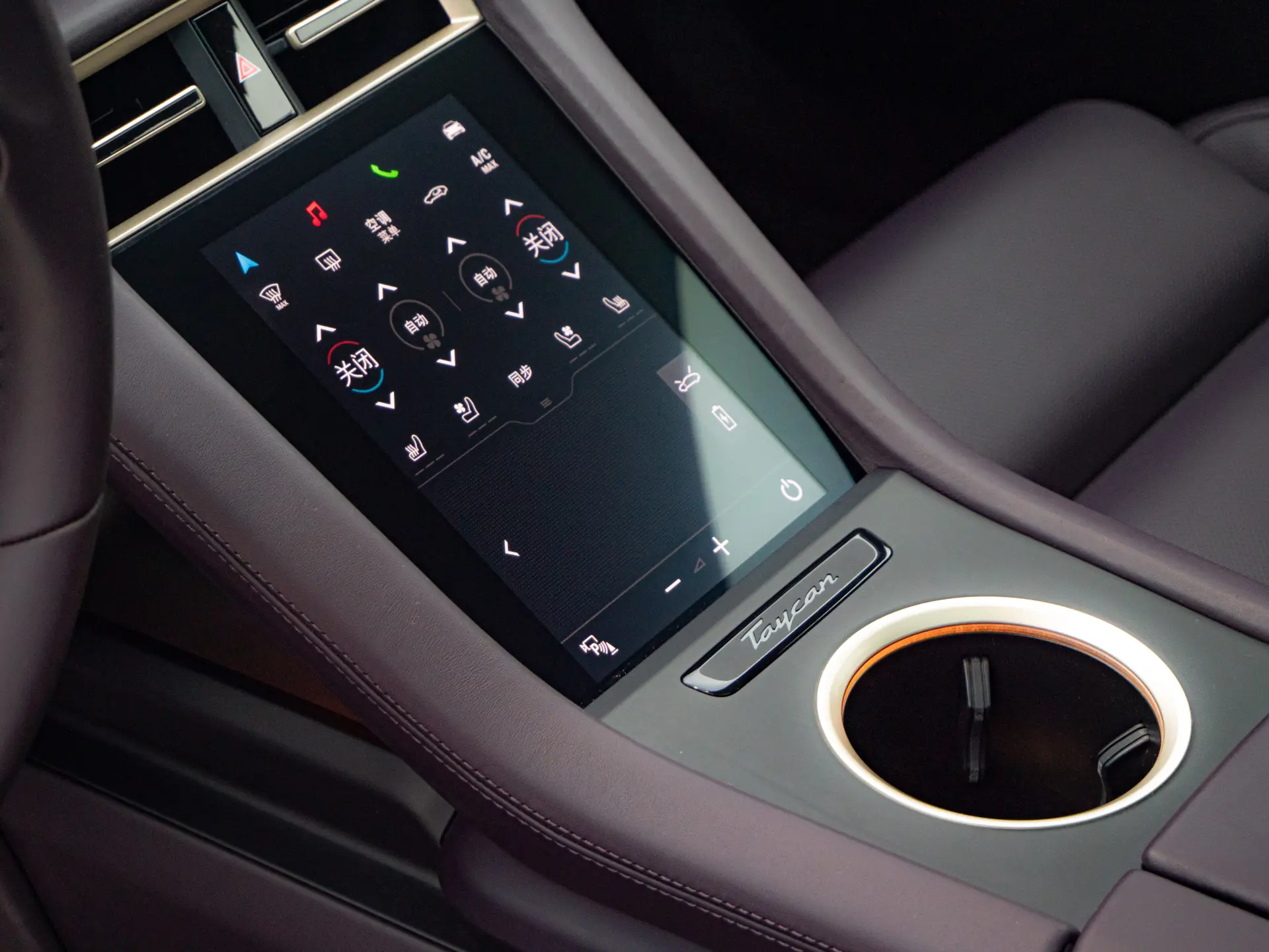 Porsche Taycan, 2023 24