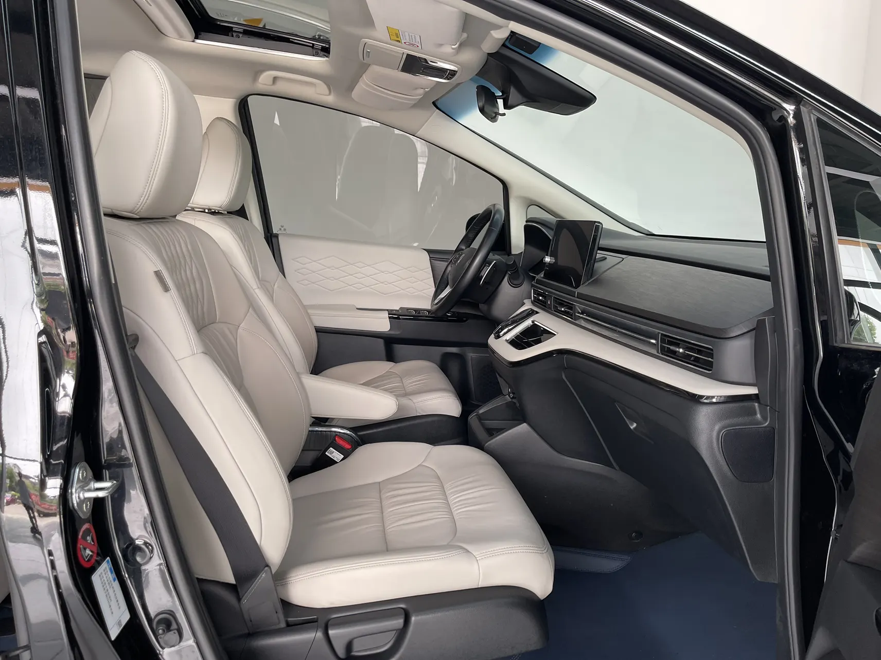 Honda Elysion, 2024 18