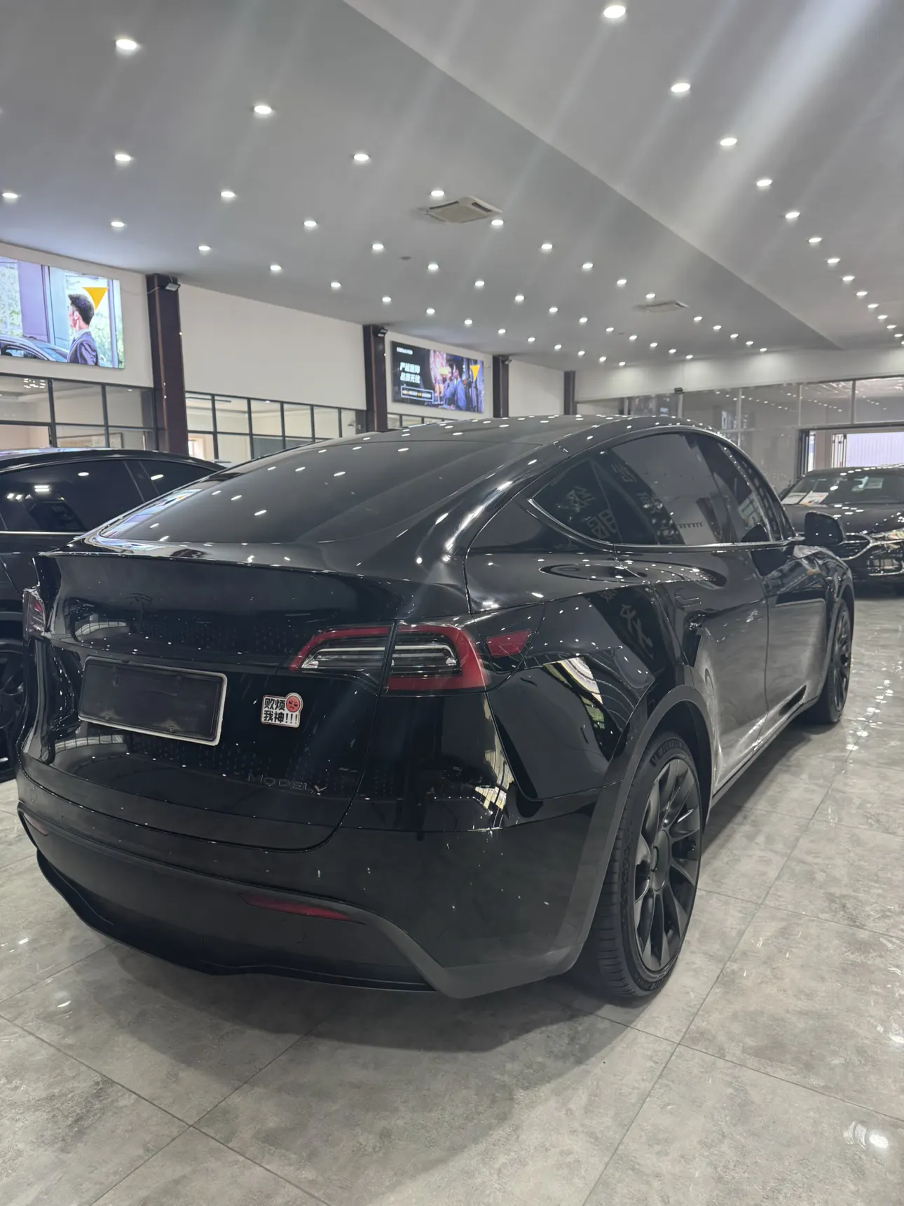 Tesla Model Y, 2021 4