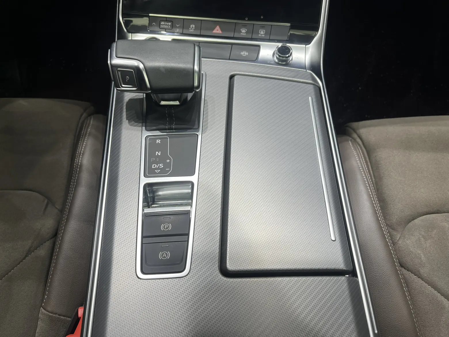 Audi A7L 45 TFSI, 2024 16