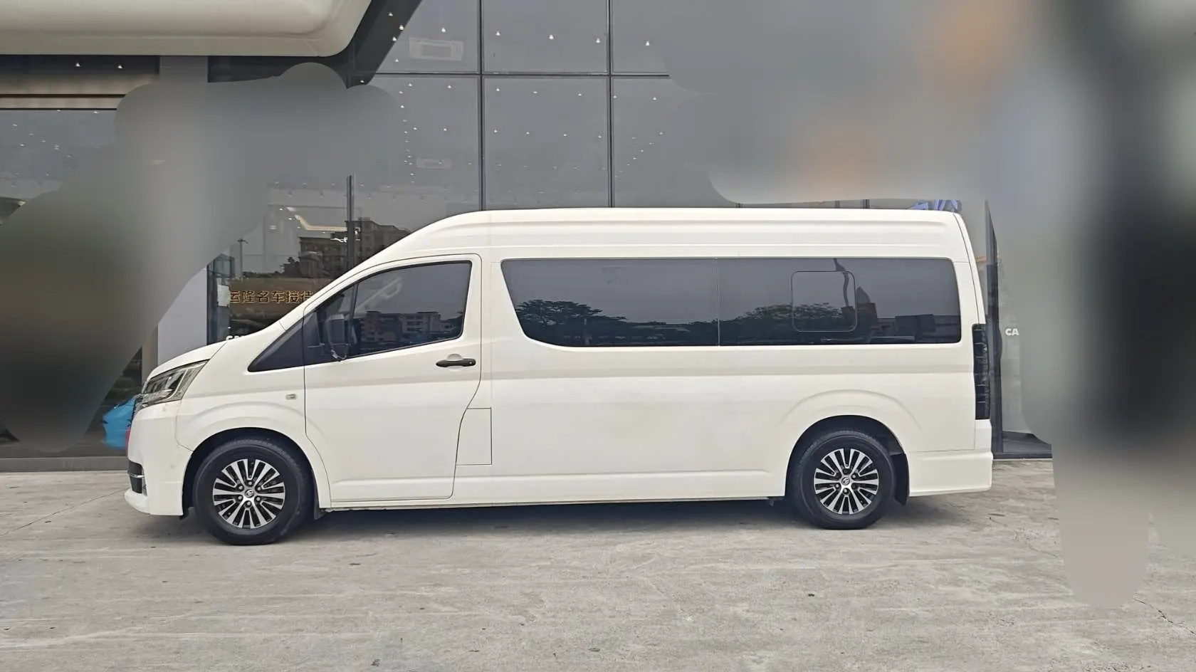 Toyota HiAce, 2023 6