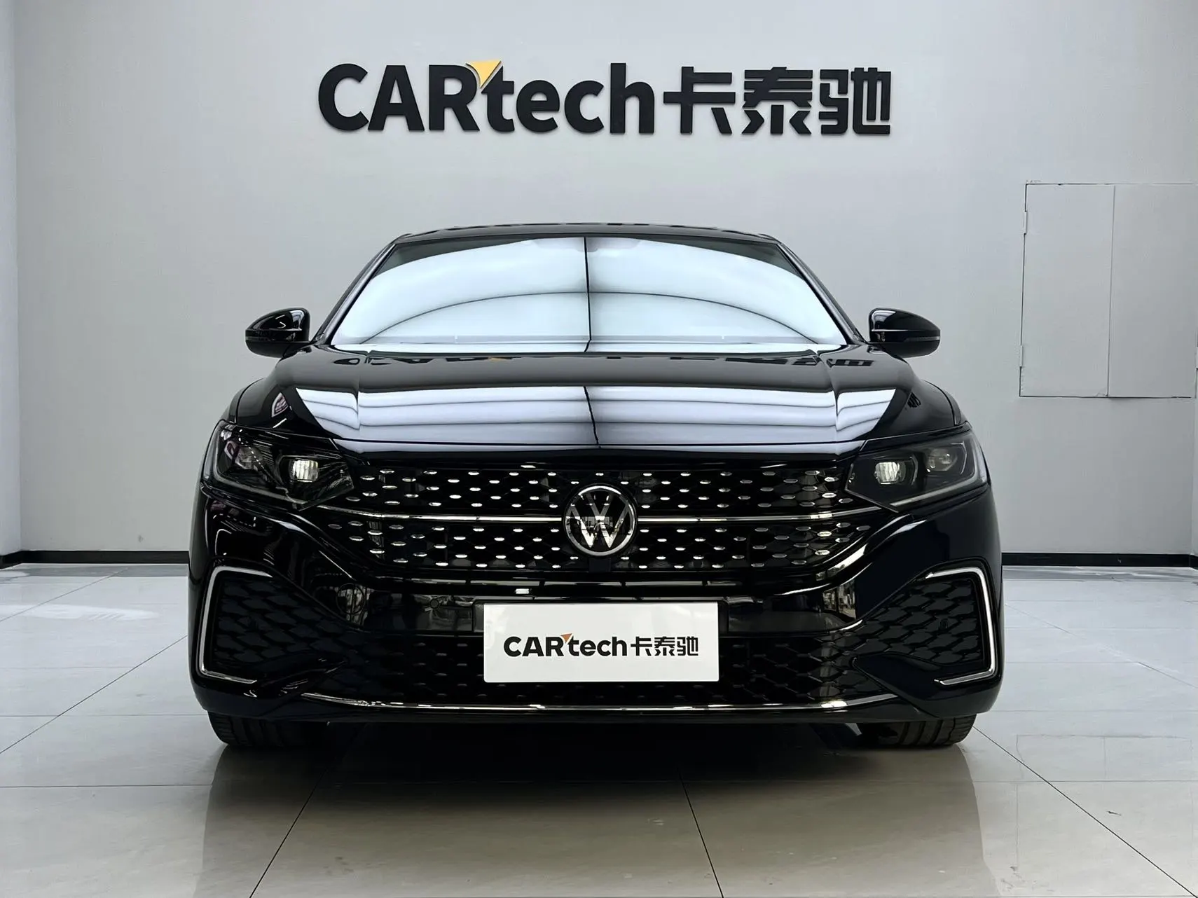 Volkswagen Passat, 2024 3
