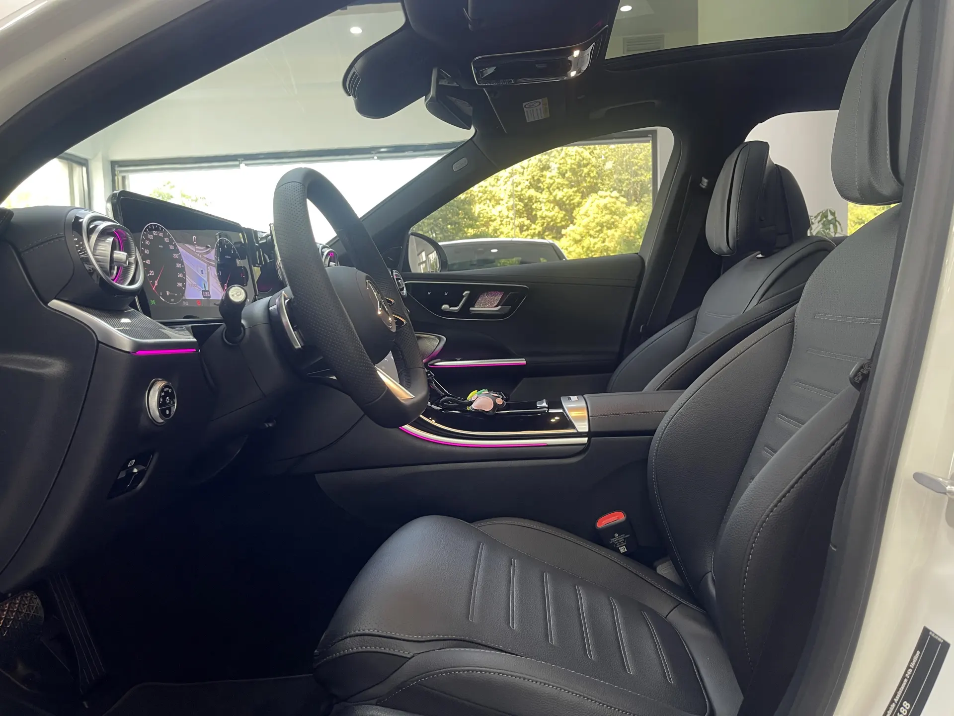 Mercedes-Benz C 260 L, 2025 15