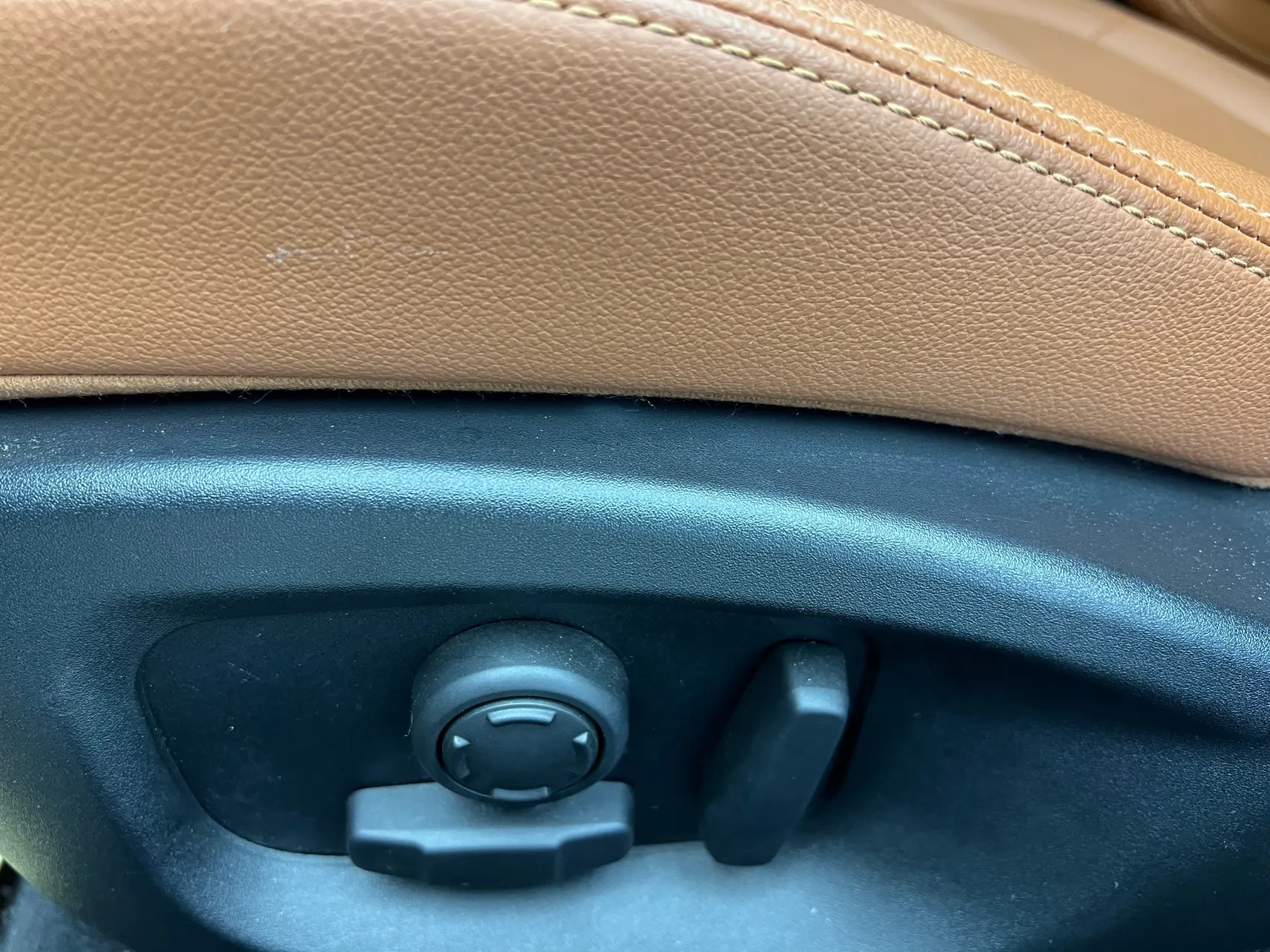 Jaguar XEL, 2022 33