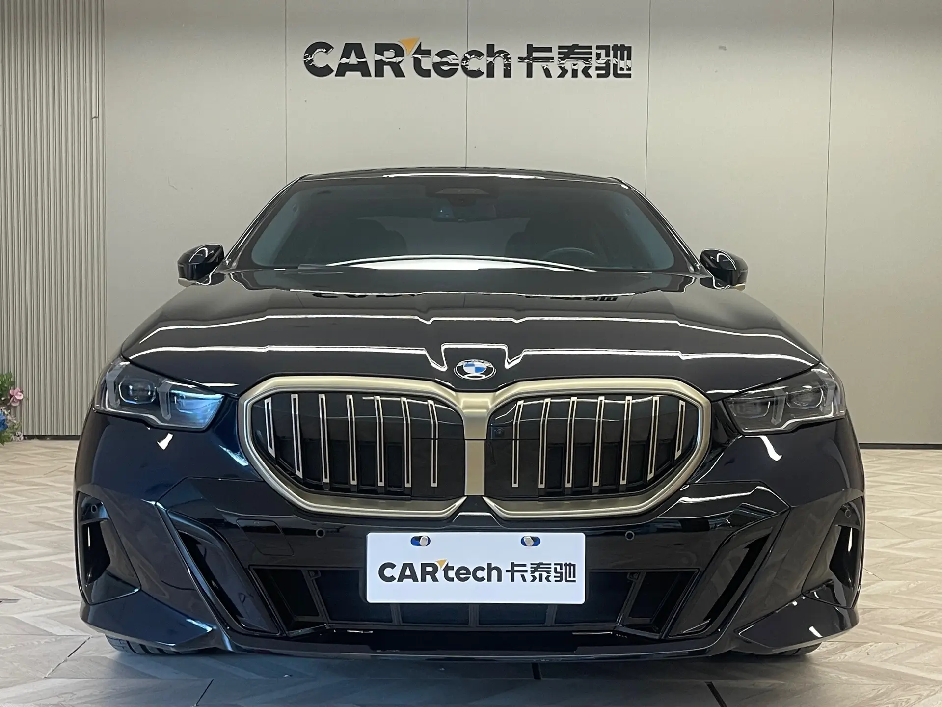 BMW 530Li, 2024 2