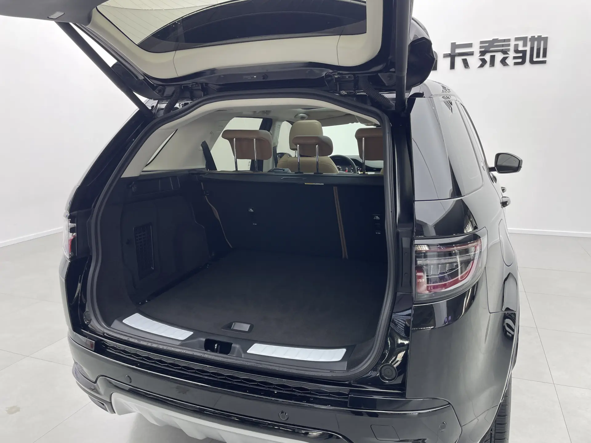 Land Rover Discovery Sport, 2024 24