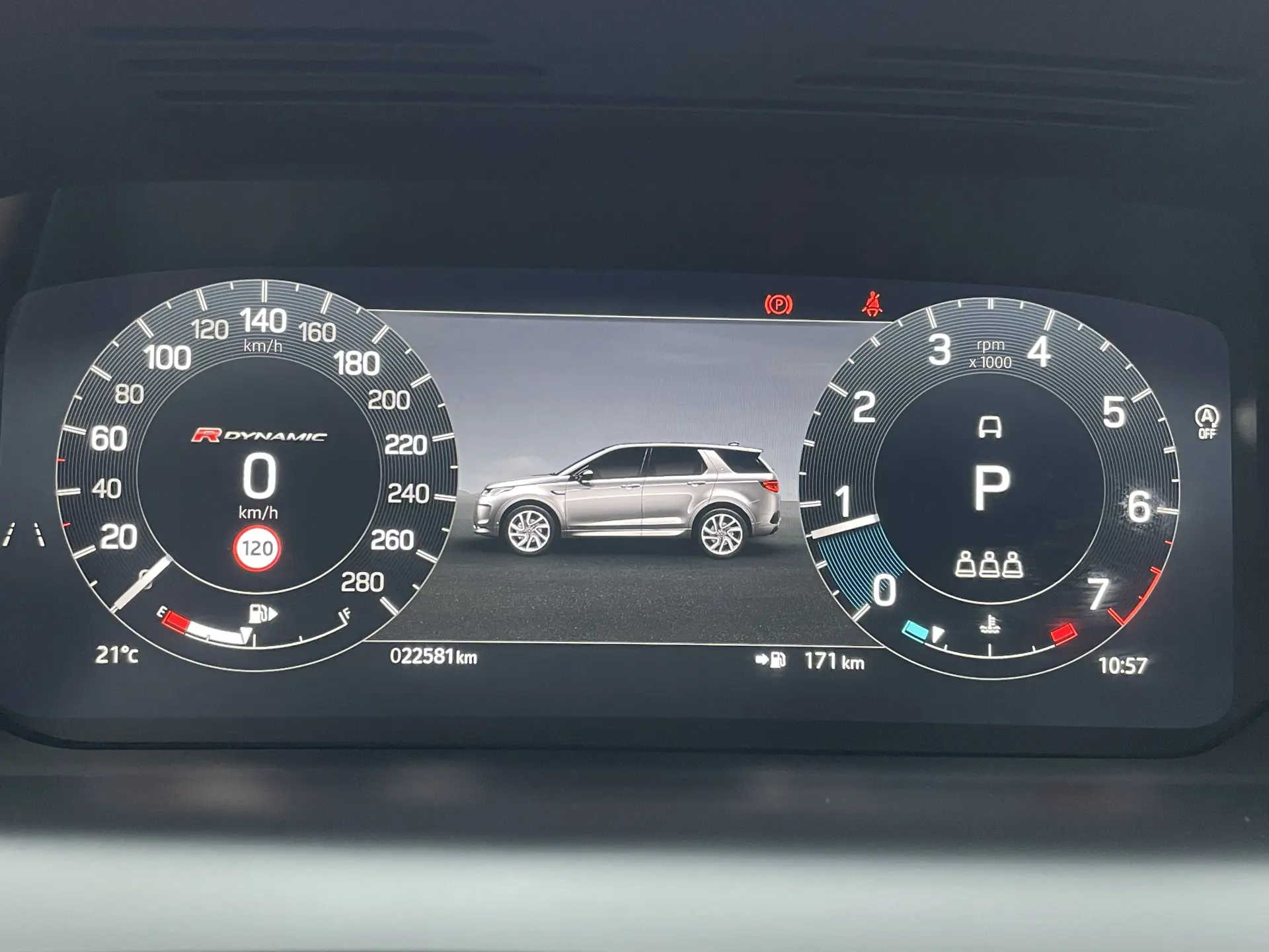 Land Rover Discovery Sport, 2024 8