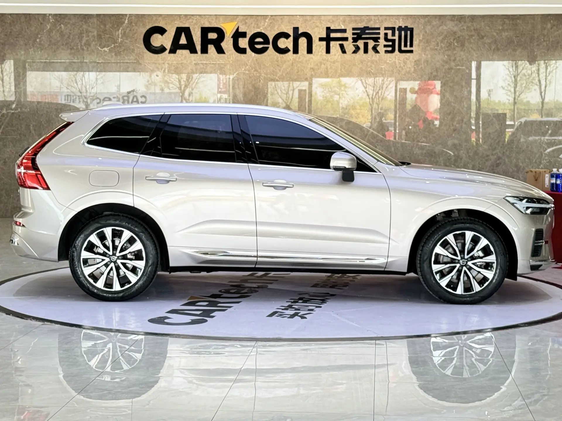 Volvo XC60, 2023 4
