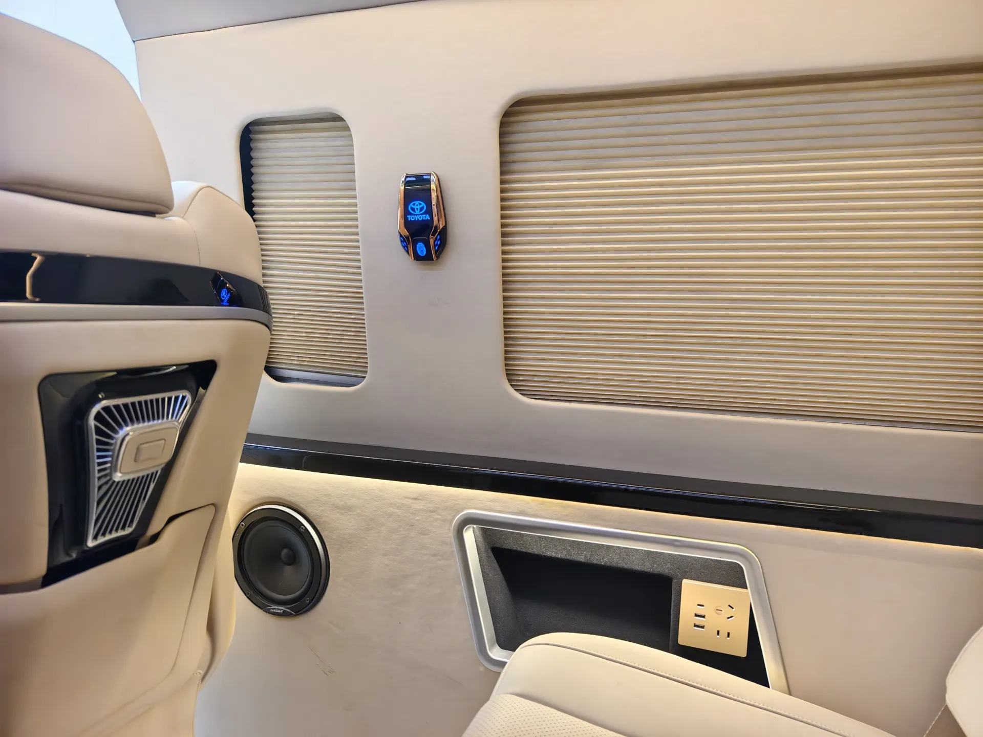 Toyota HiAce, 2023 24