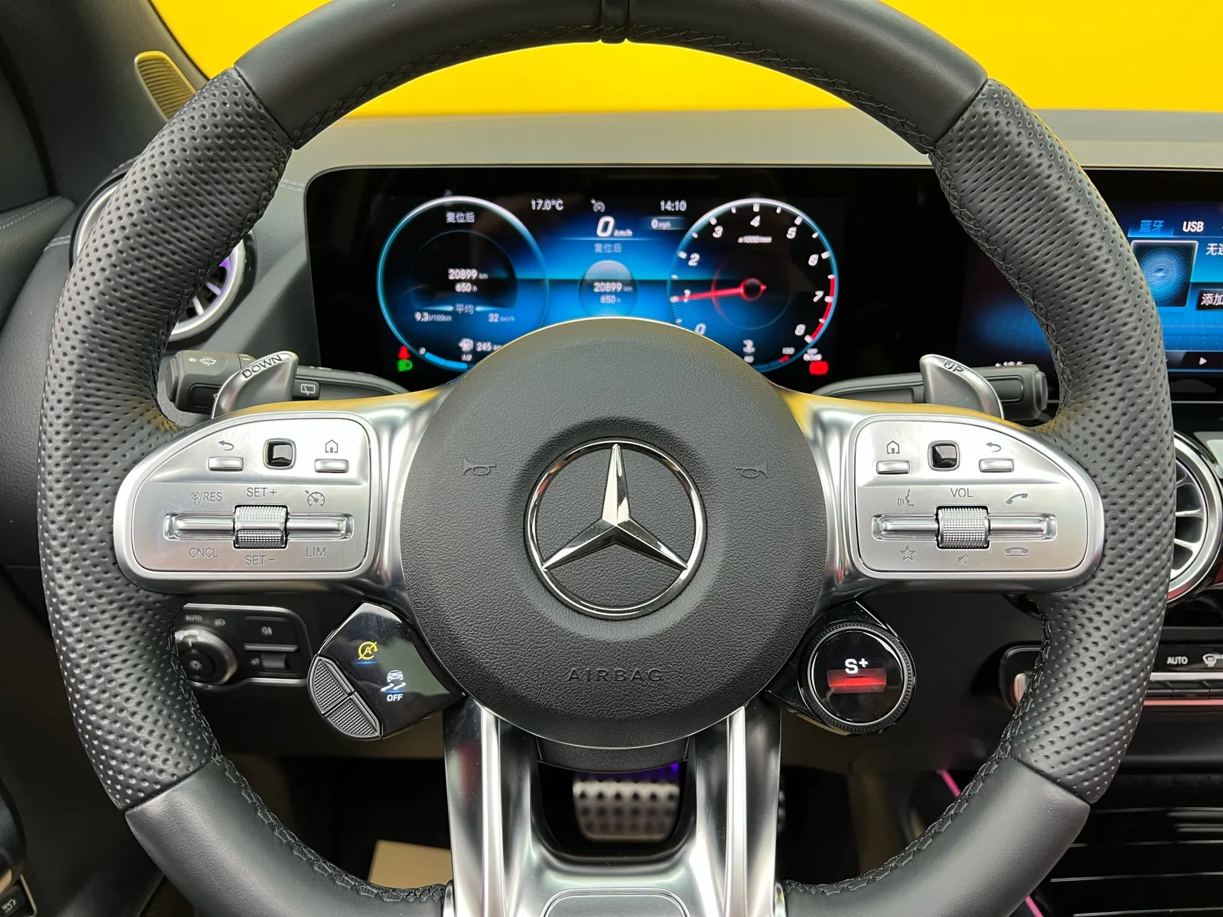 Mercedes-Benz GLA 35 4MATIC, 2023 16