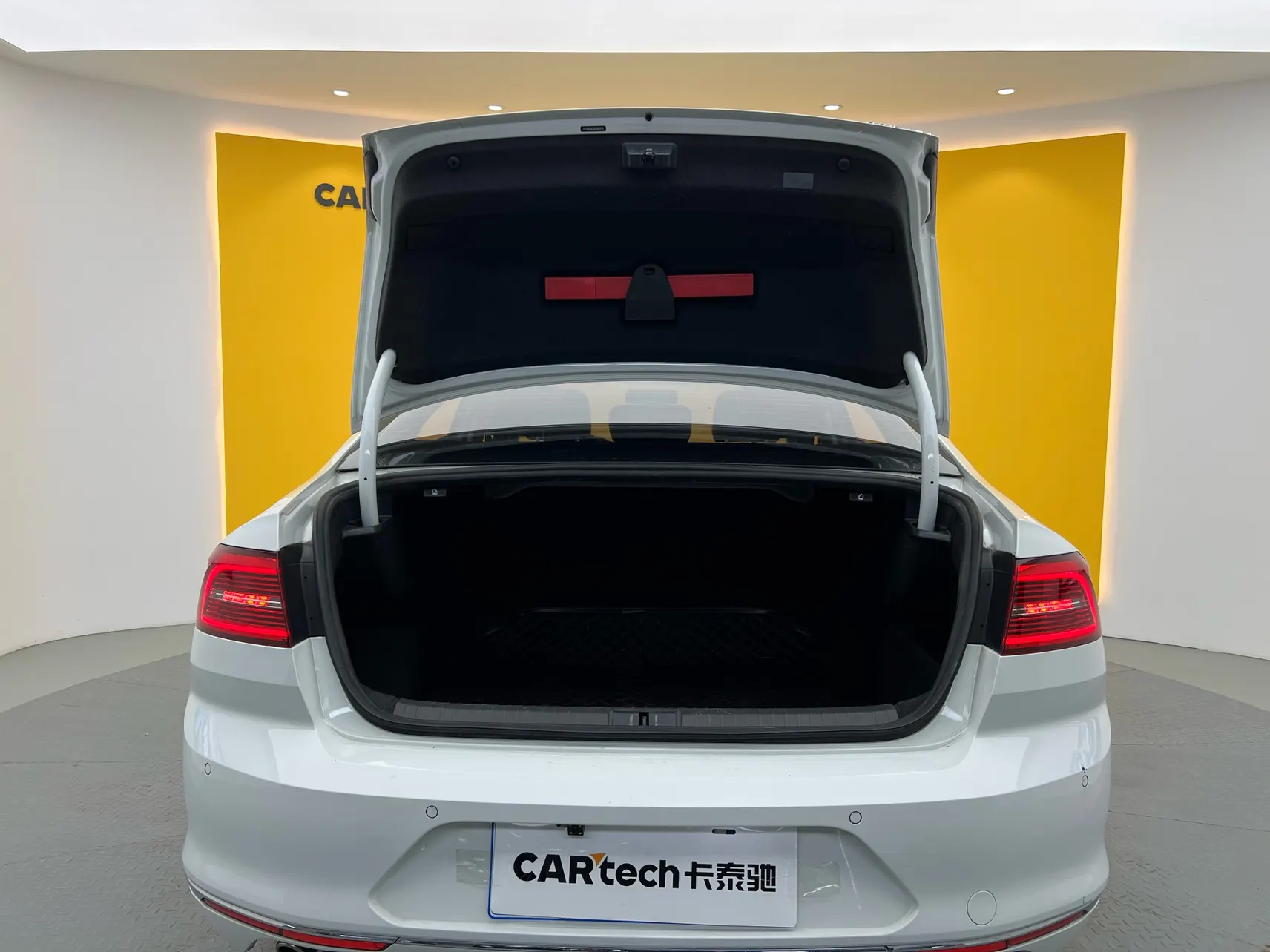 Volkswagen Magotan, 2016 13