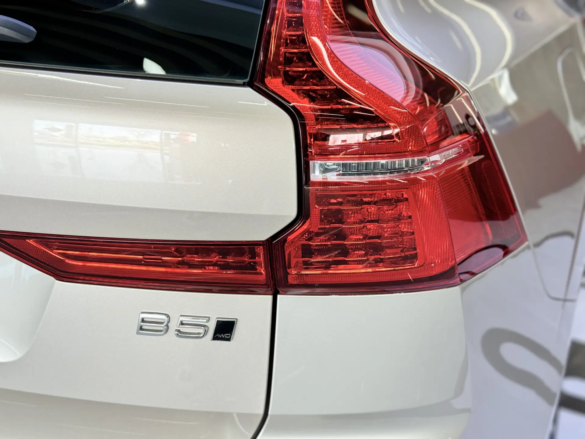 Volvo XC60, 2023 10