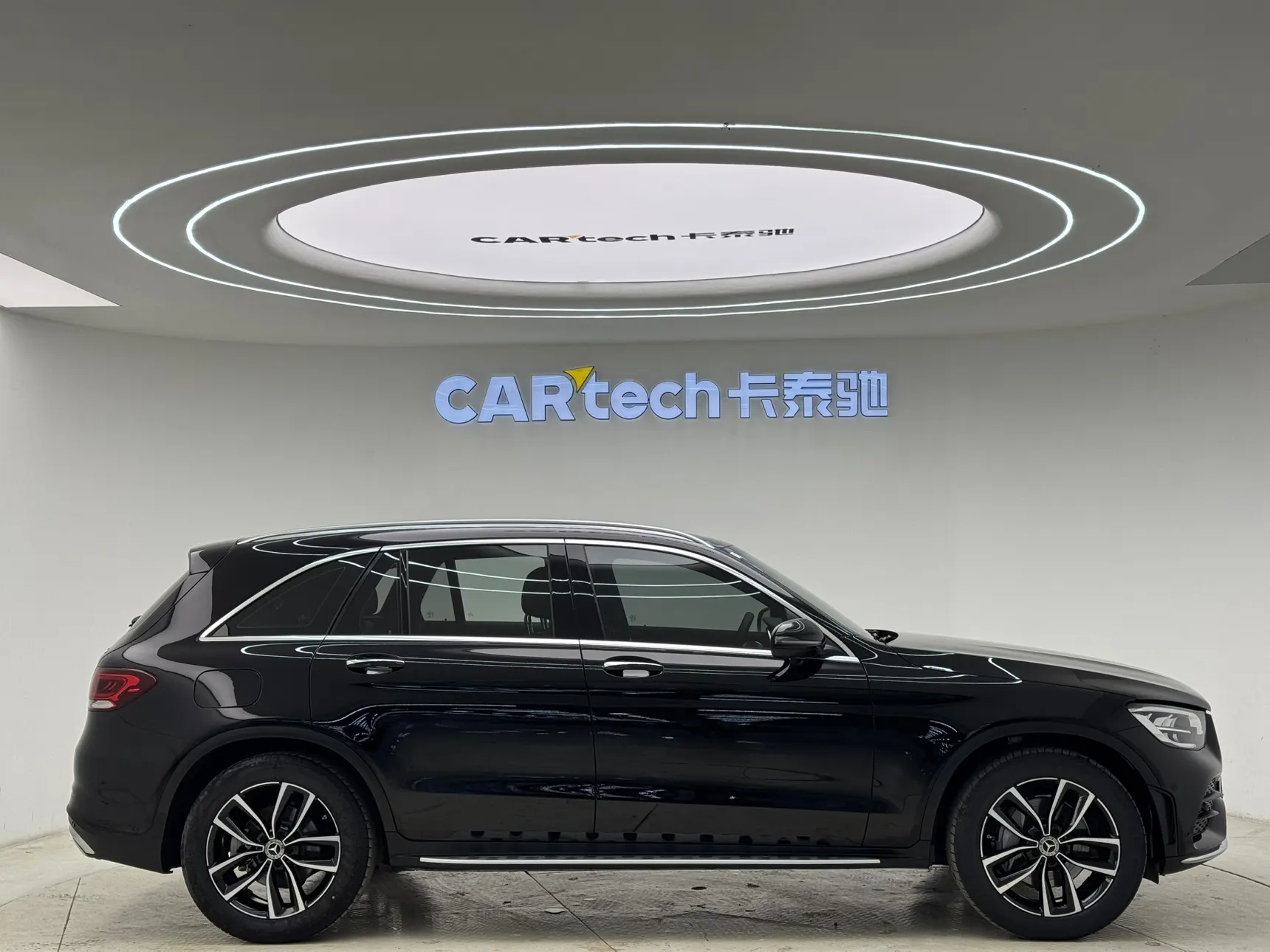 Mercedes-Benz GLC 300 L, 2021 10