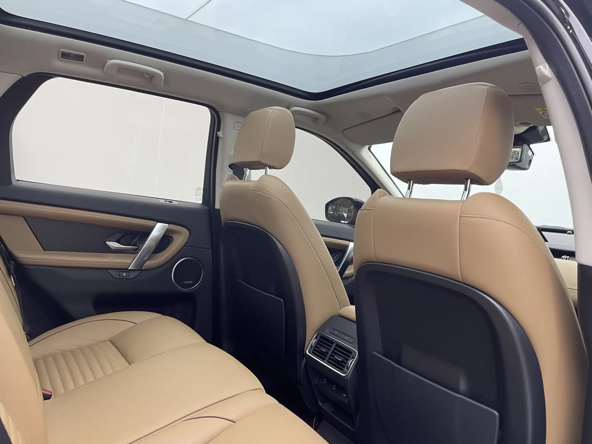 Land Rover Discovery Sport, 2024 21