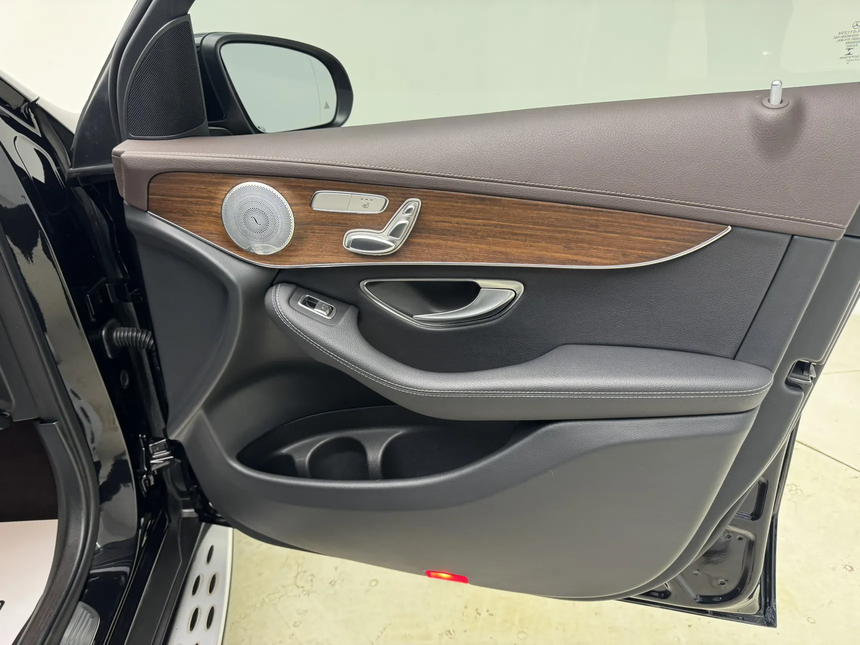 Mercedes-Benz GLC 300 L, 2021 13