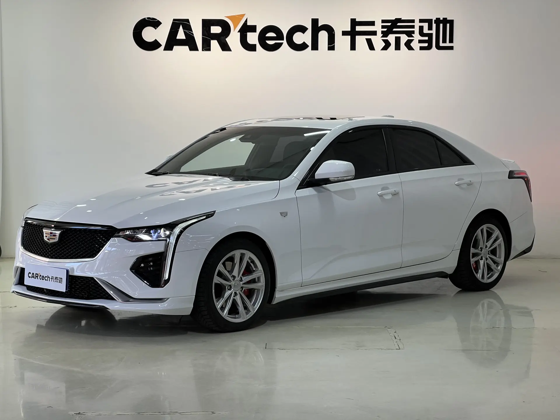 Cadillac CT4
