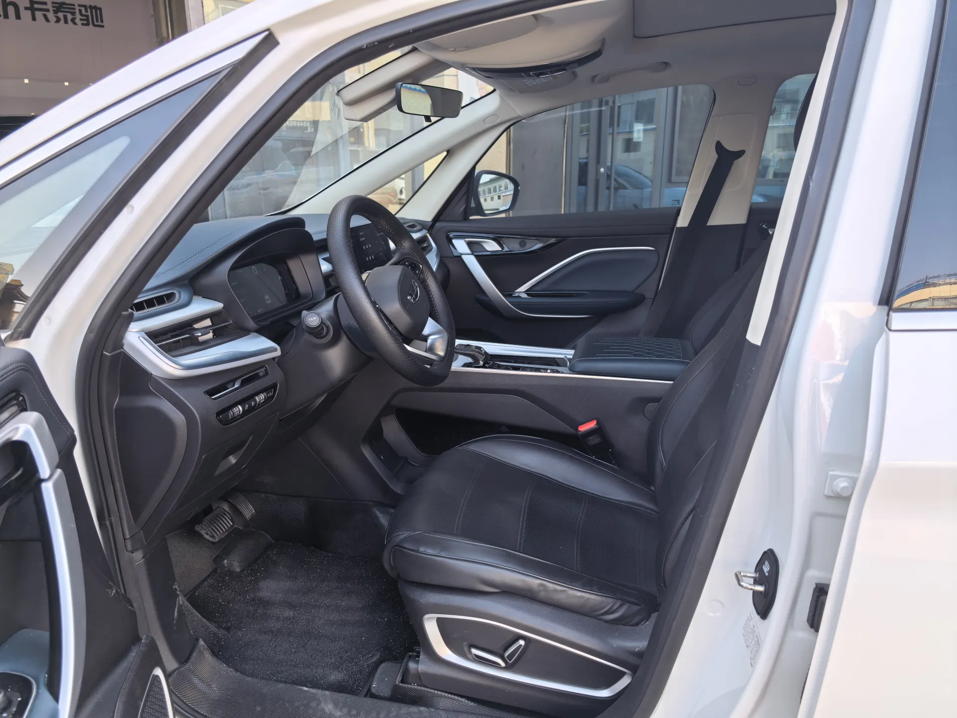 Geely Jiaji, 2024 14