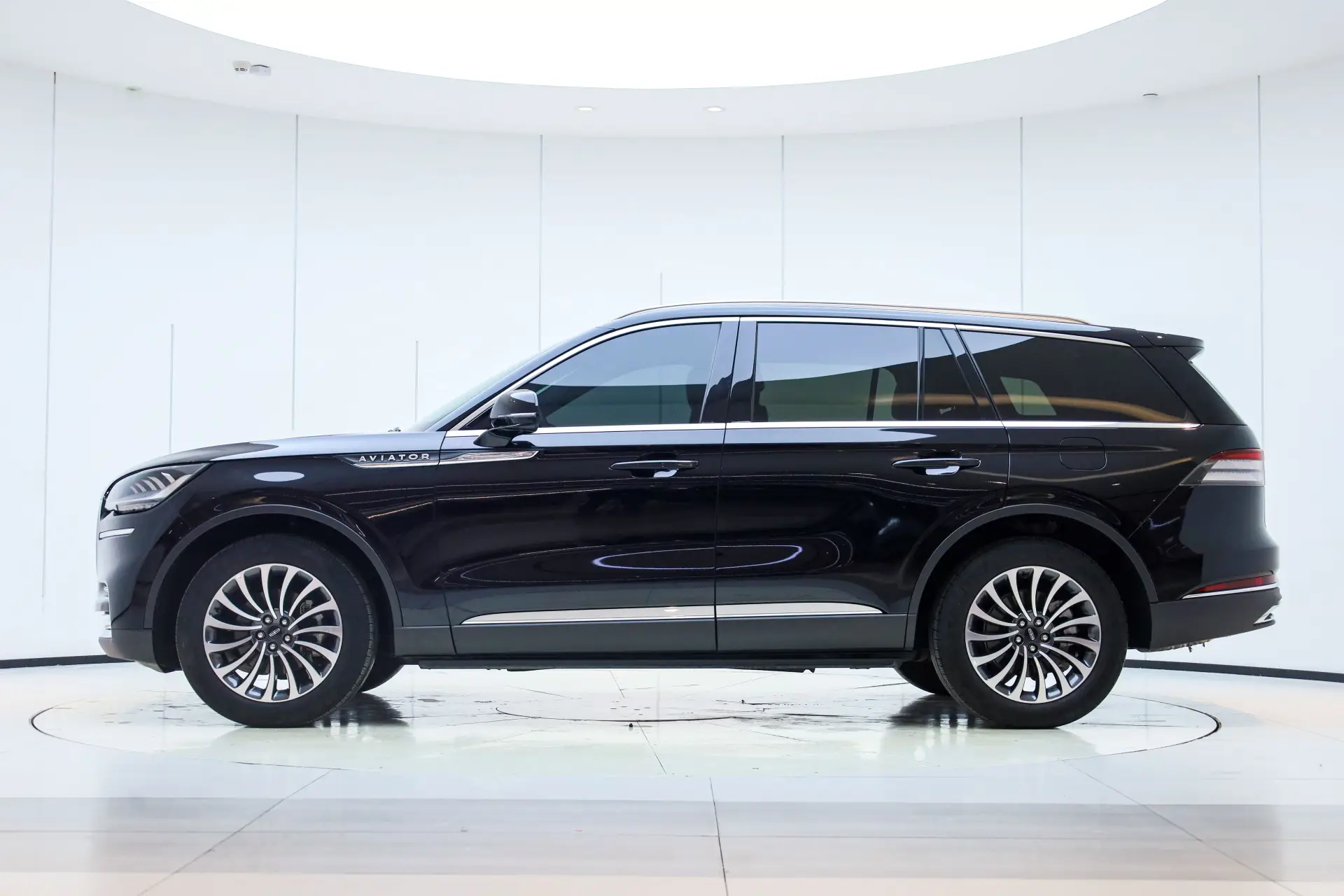 Lincoln Aviator, 2024 3