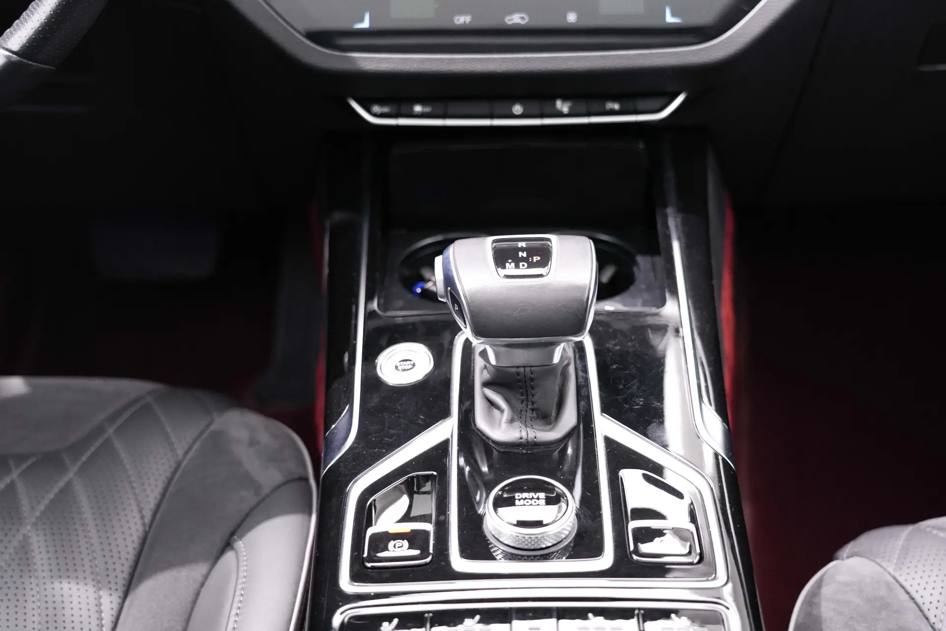 Hongqi HS5, 2023 22