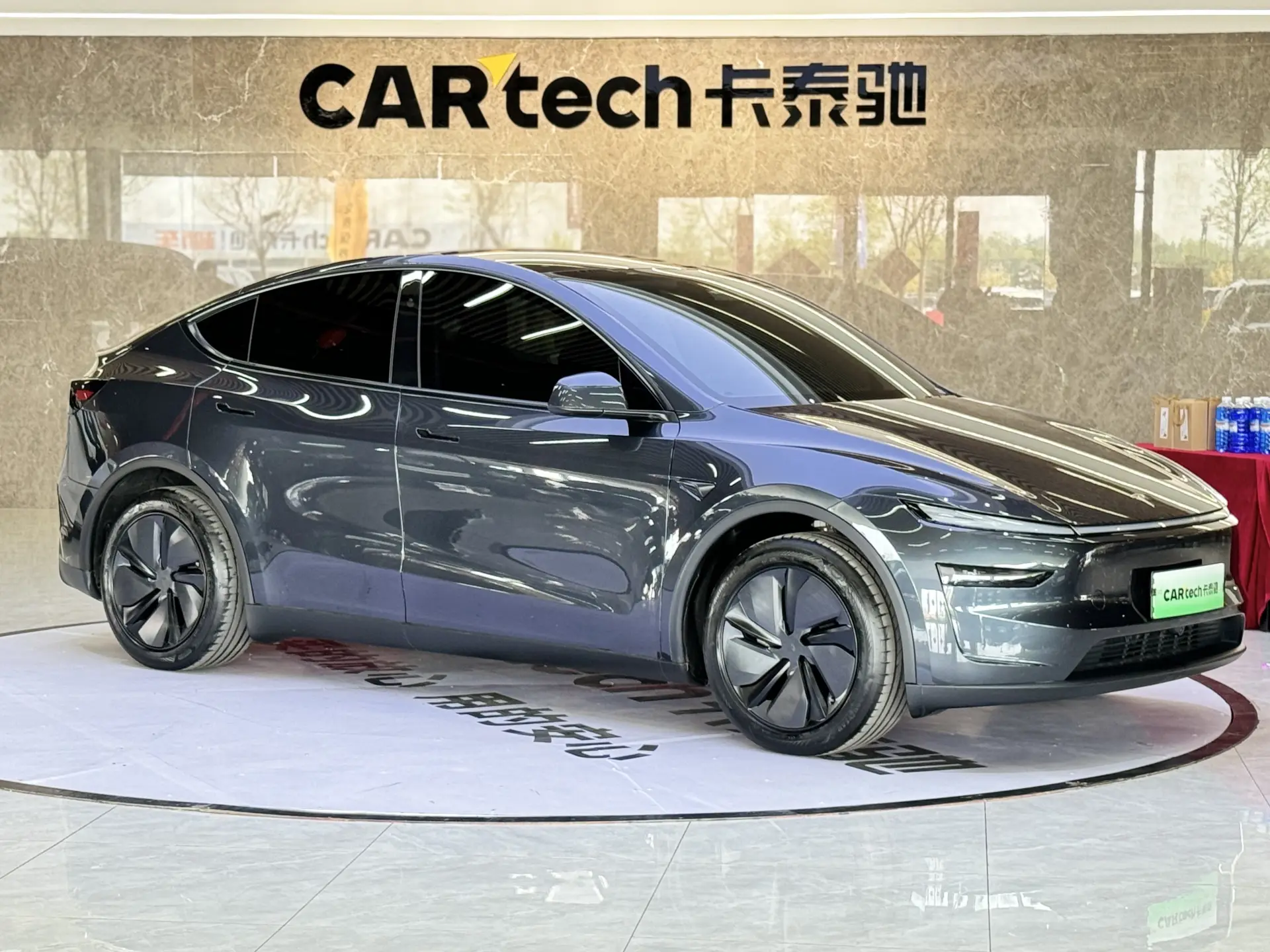 Tesla Model Y, 2025 2