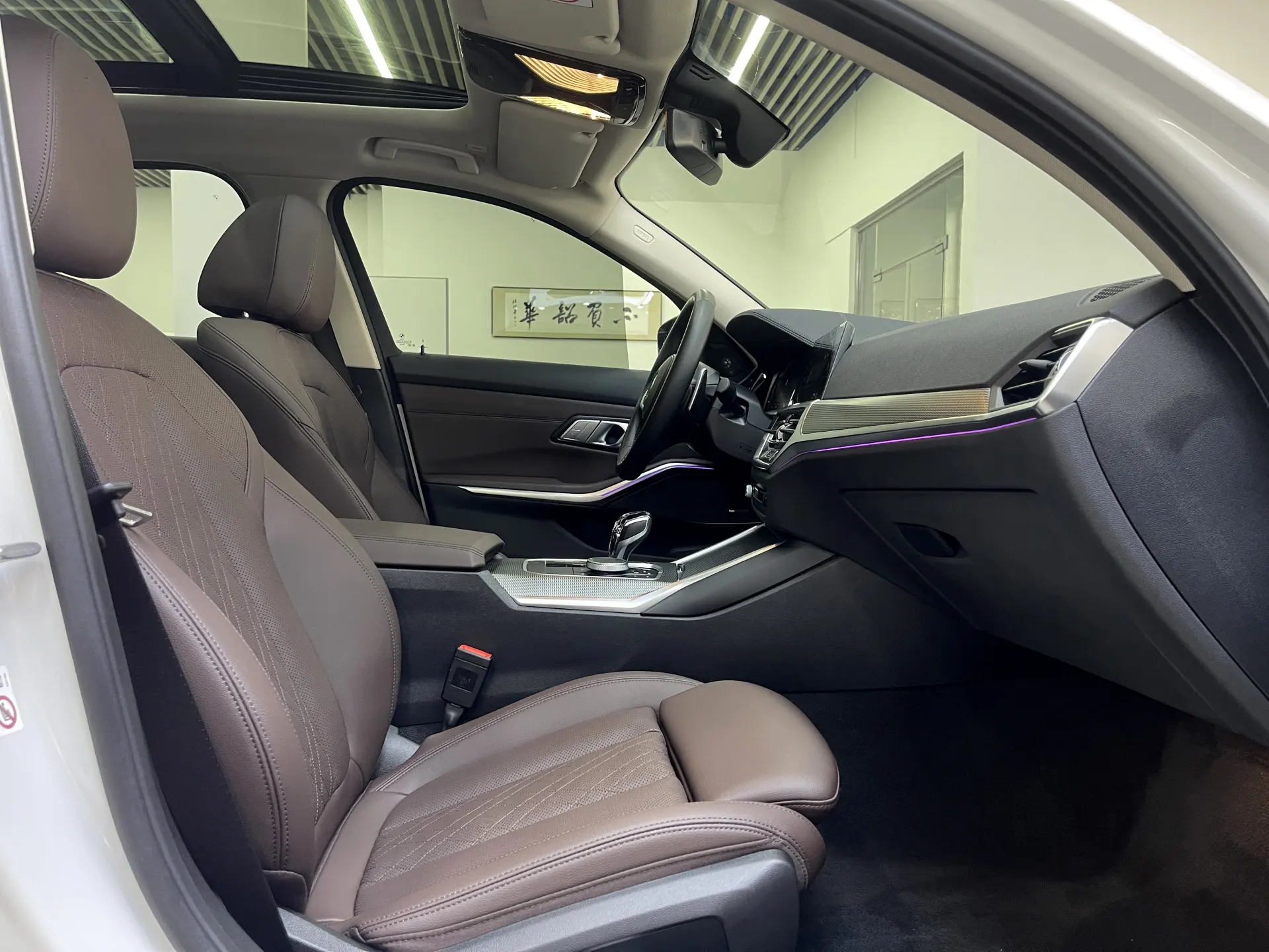 BMW 325Li, 2022 17