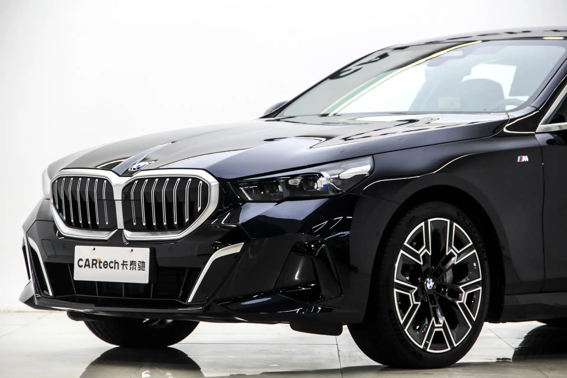 BMW 530Li, 2025 4