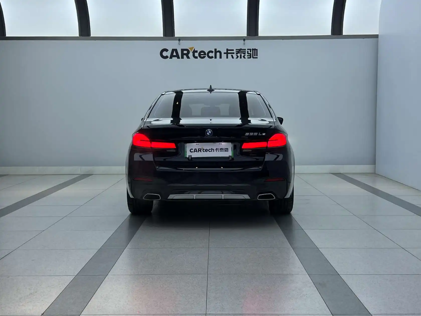 BMW 535Le, 2024 3