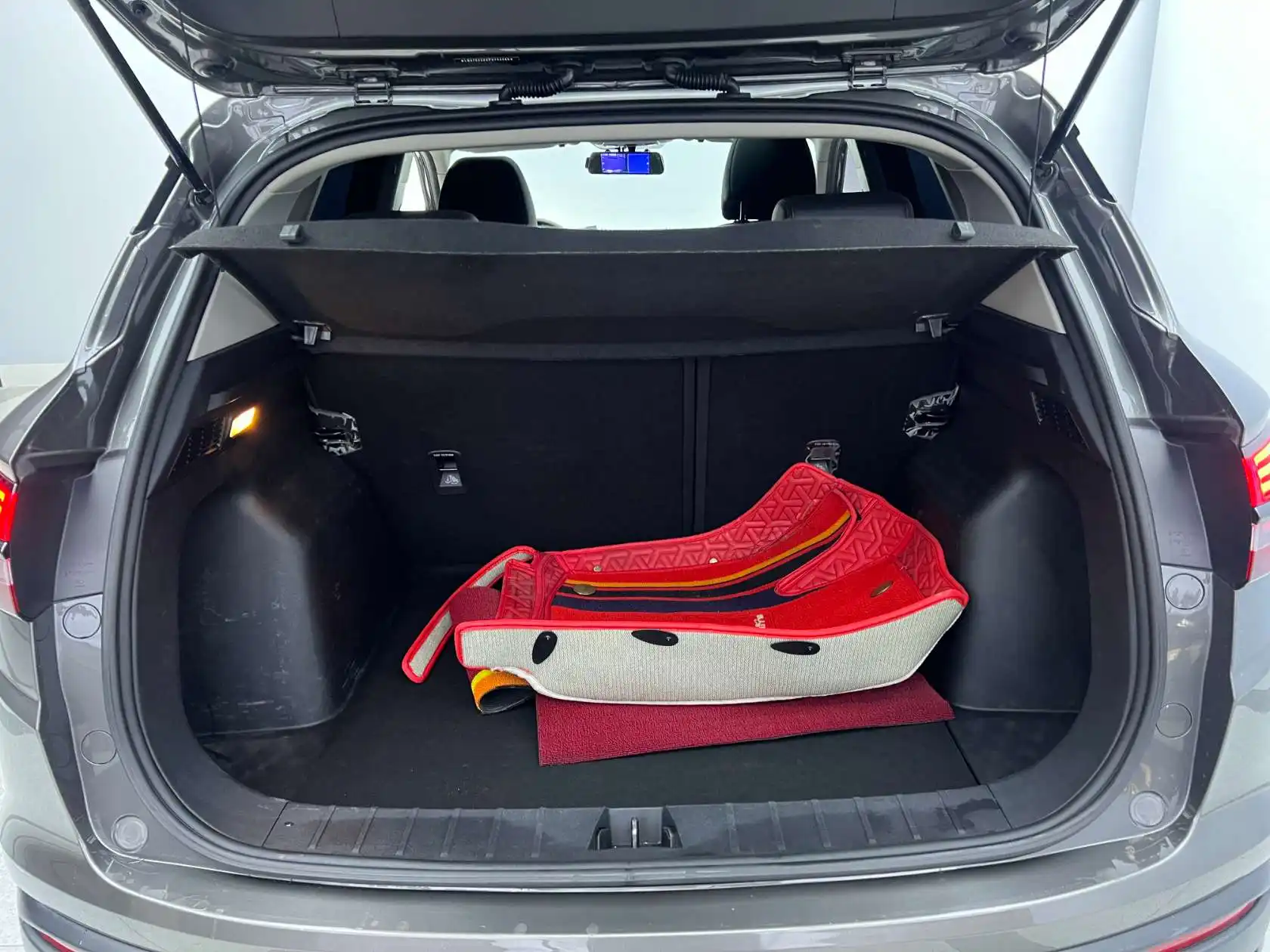 Geely Coolray, 2023 27
