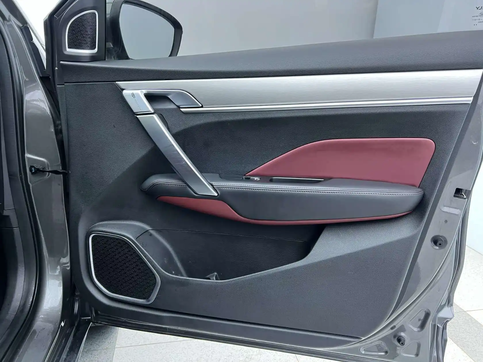 Geely Coolray, 2023 21