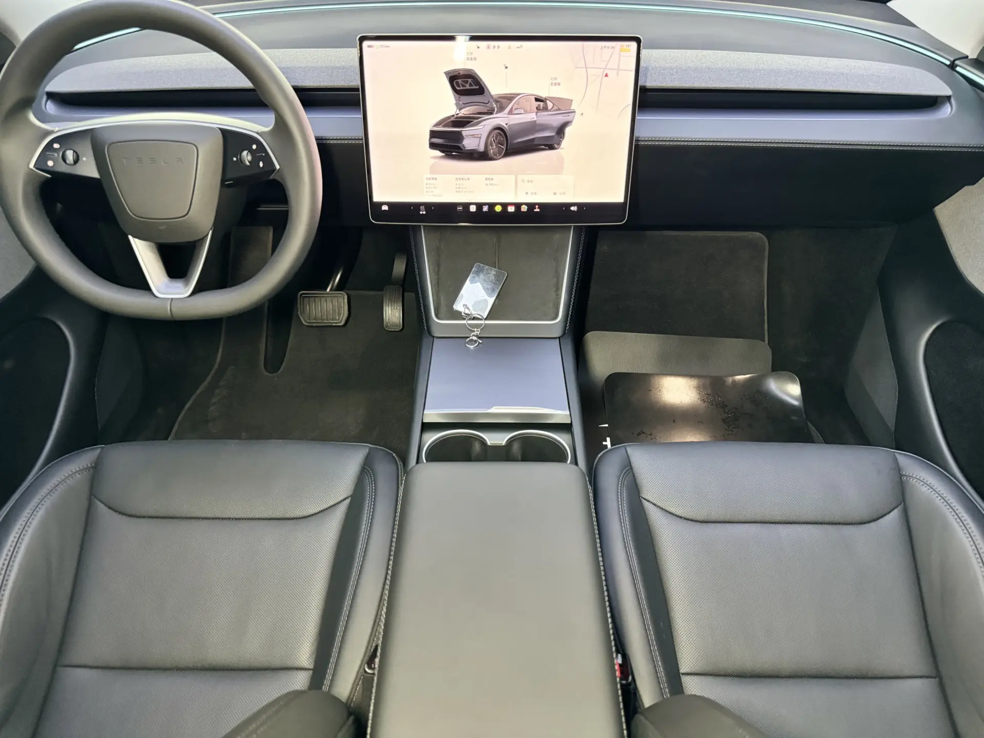 Tesla Model Y, 2025 13