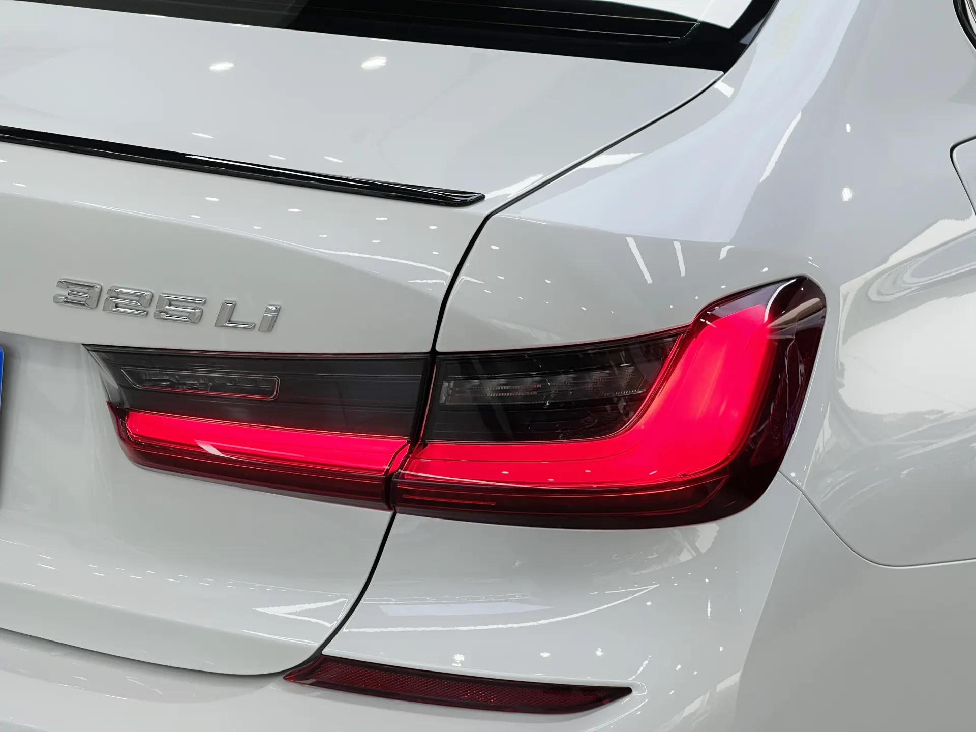 BMW 325Li, 2022 9