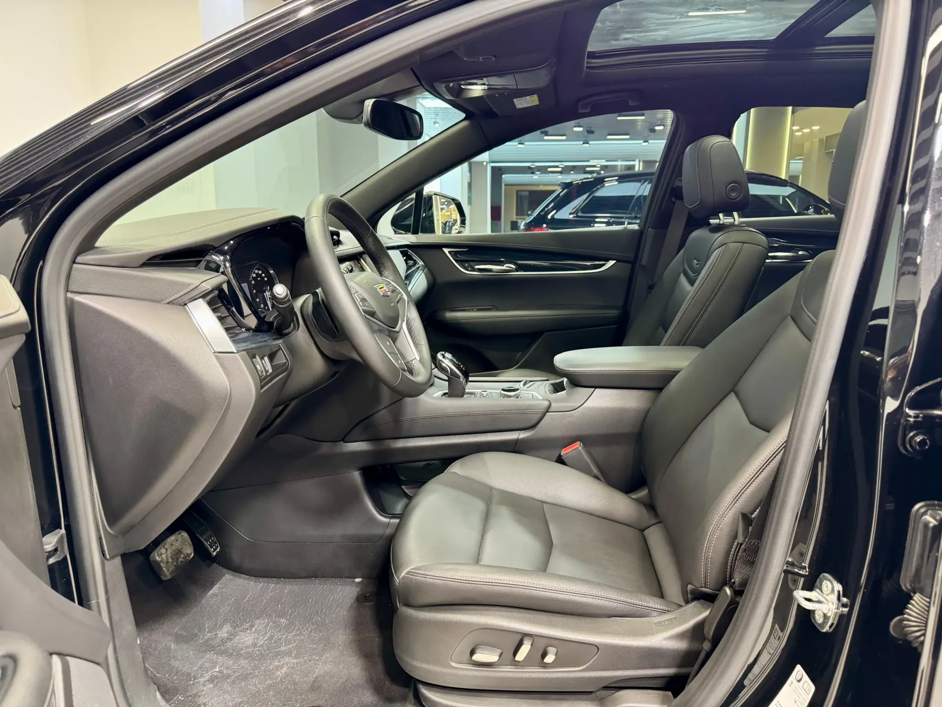 Cadillac XT5, 2024 14