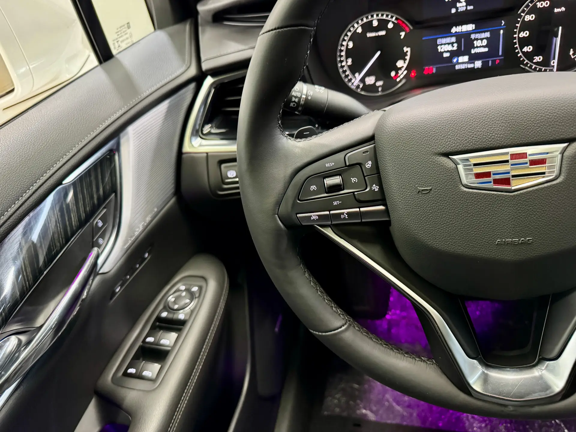 Cadillac XT6, 2022 12
