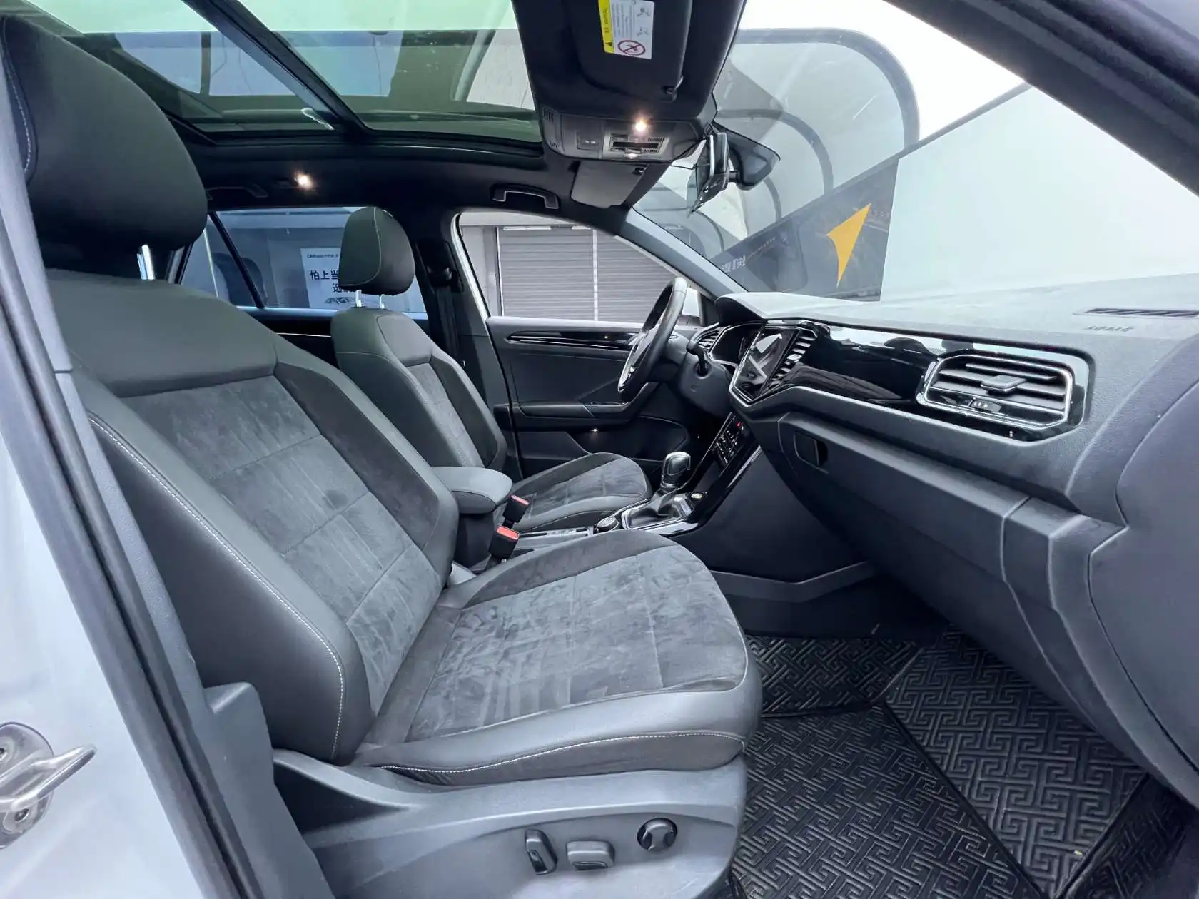 Volkswagen T-ROC, 2021 19